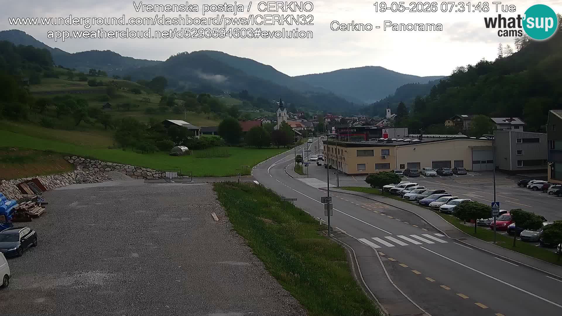Cerkno entrada a la ciudad Webcam en vivo