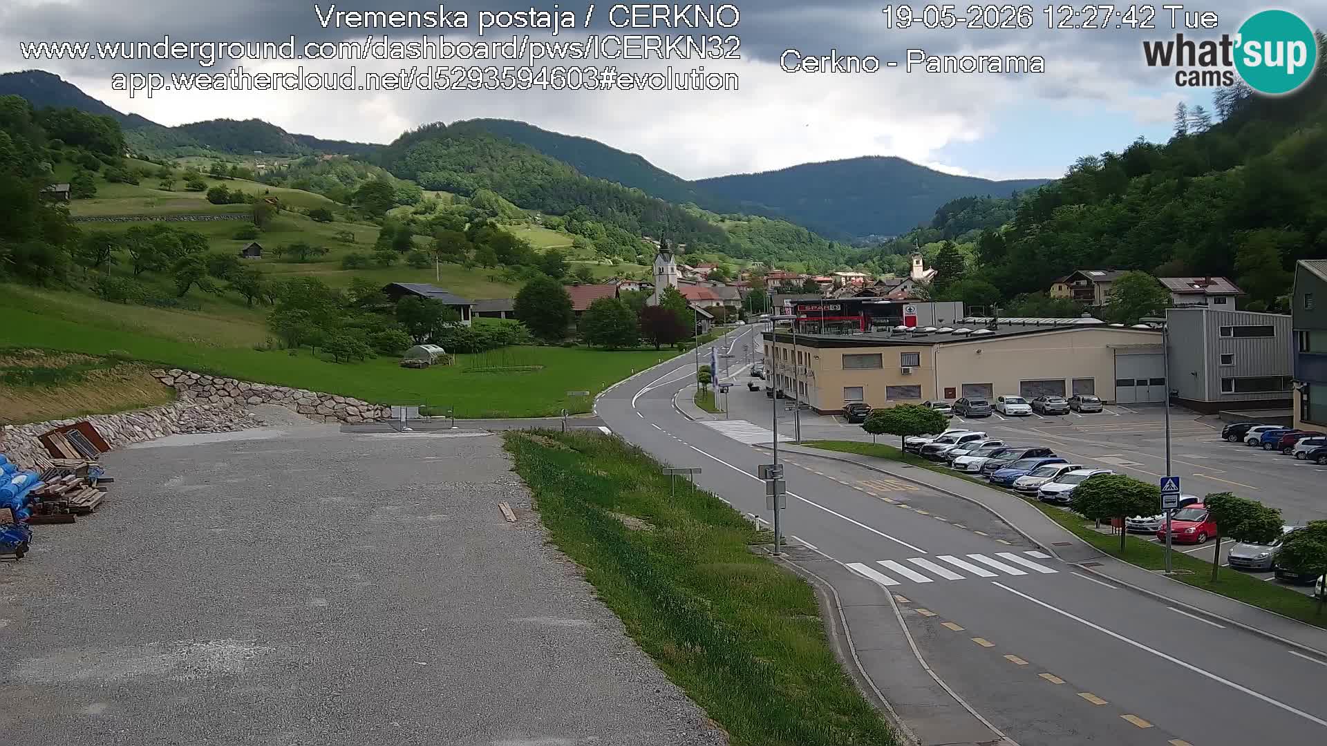 Webcam en direct – Entrée de la ville de Cerkno