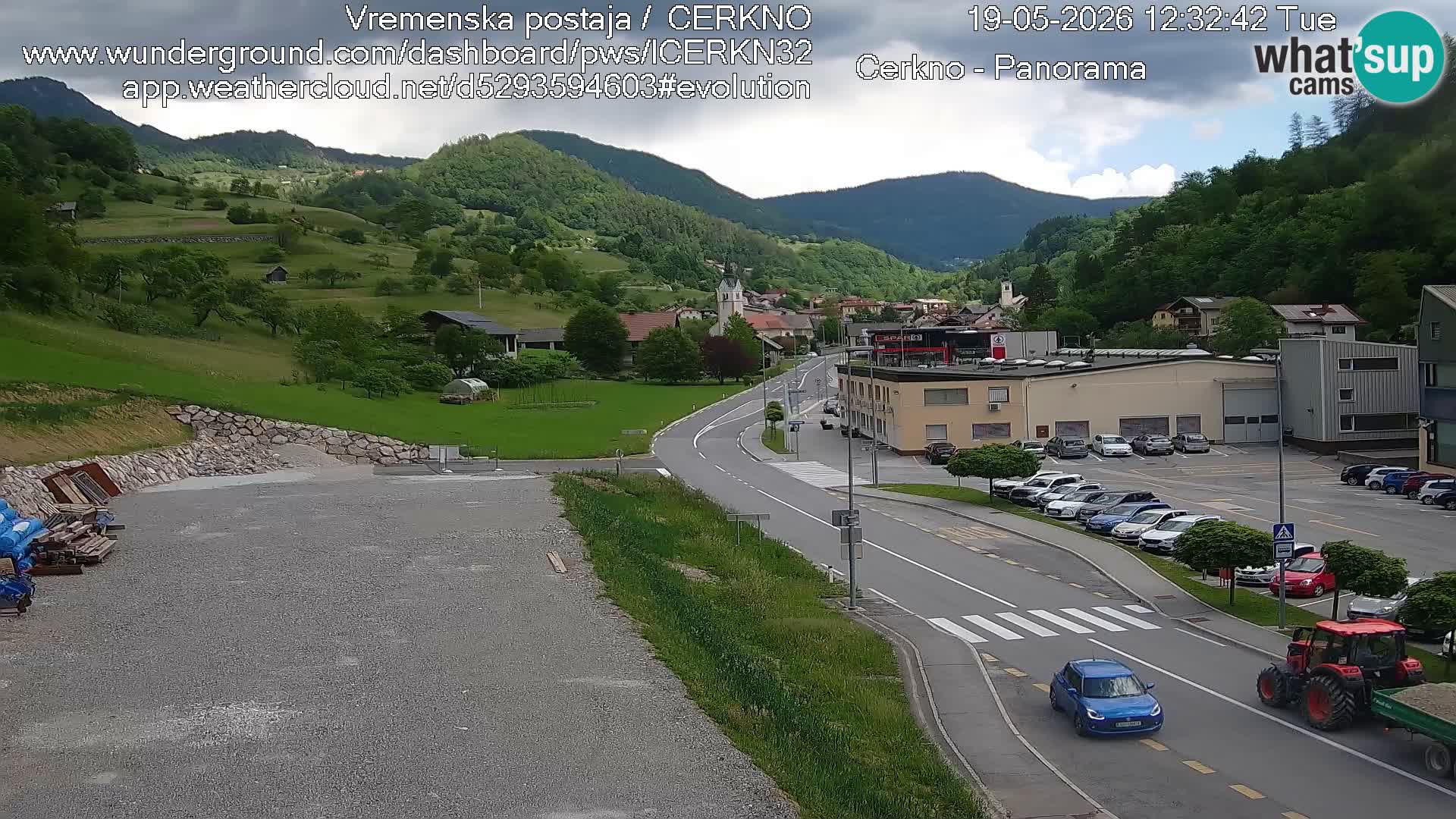 Cerkno entrada a la ciudad Webcam en vivo