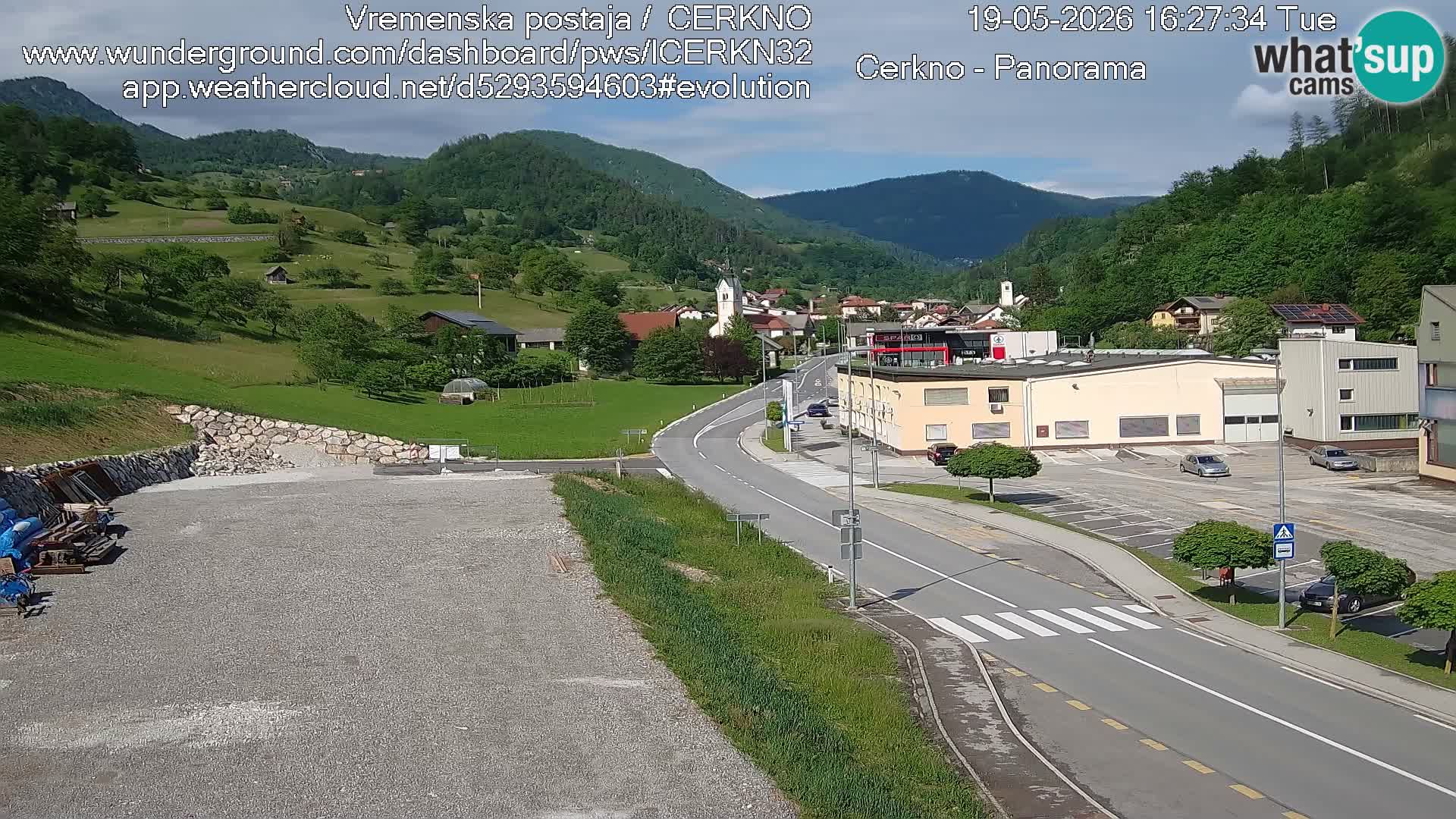 Webcam en direct – Entrée de la ville de Cerkno