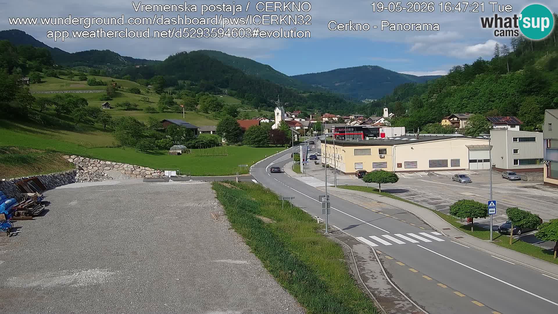 Cerkno entrada a la ciudad Webcam en vivo