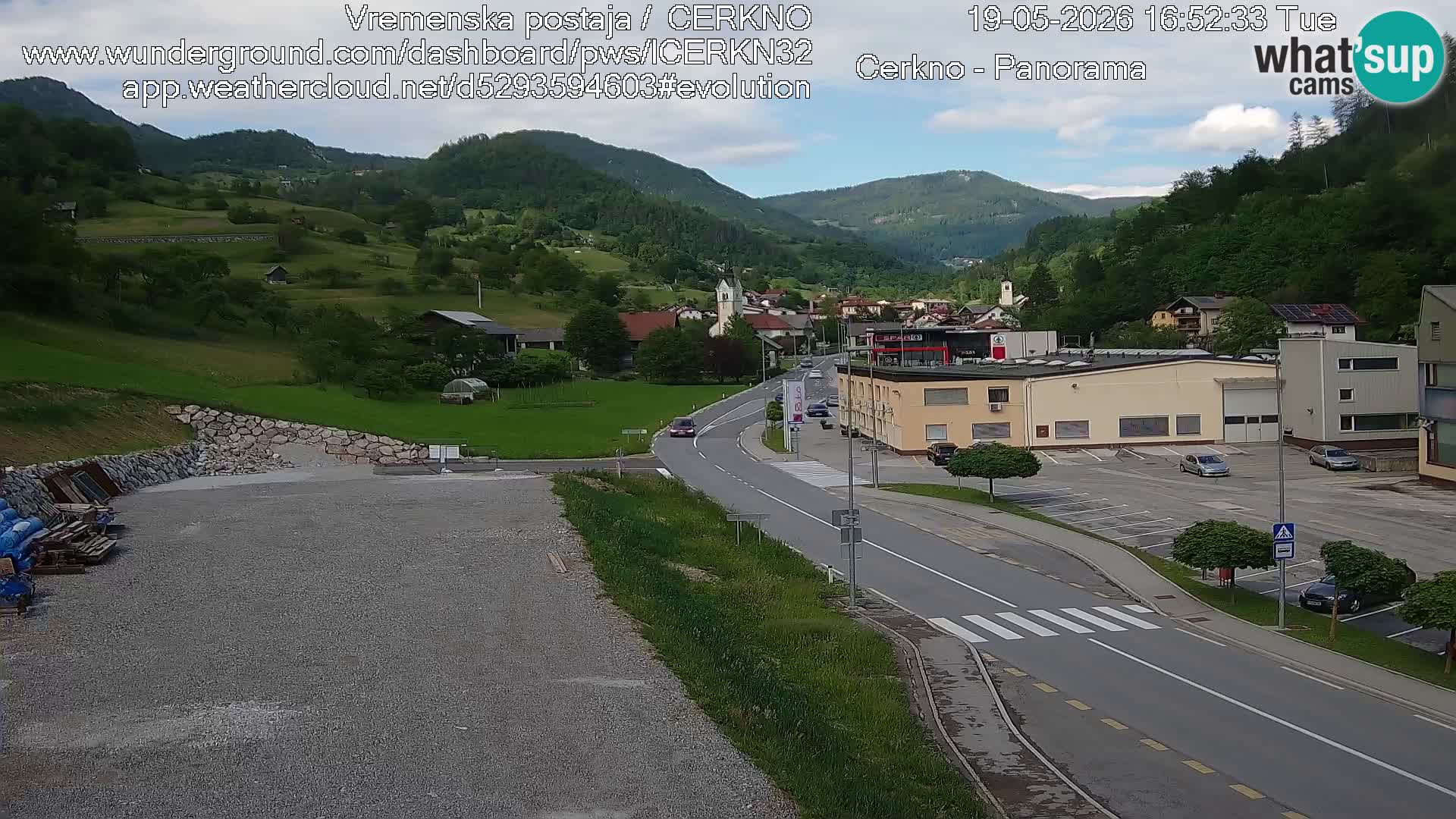 Cerkno city entrance Live Webcam
