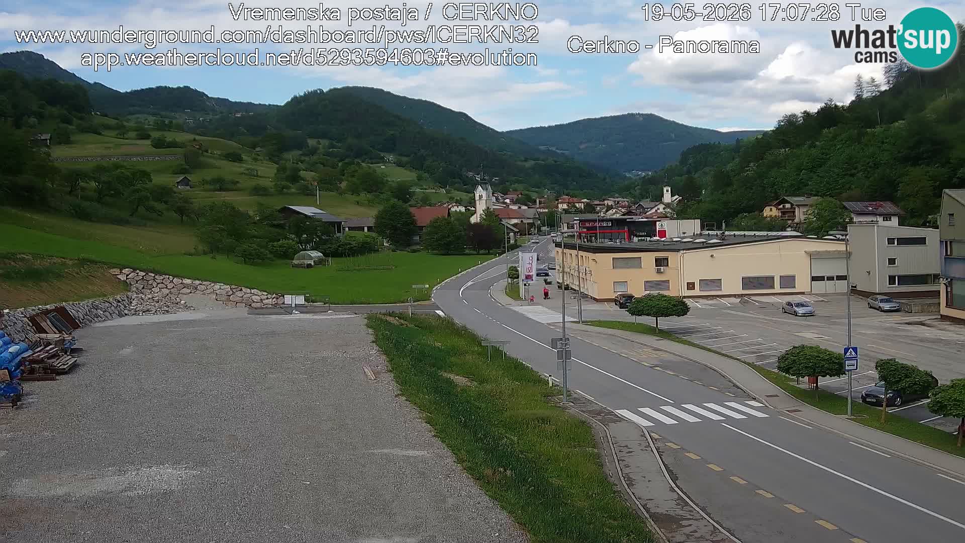Cerkno entrada a la ciudad Webcam en vivo