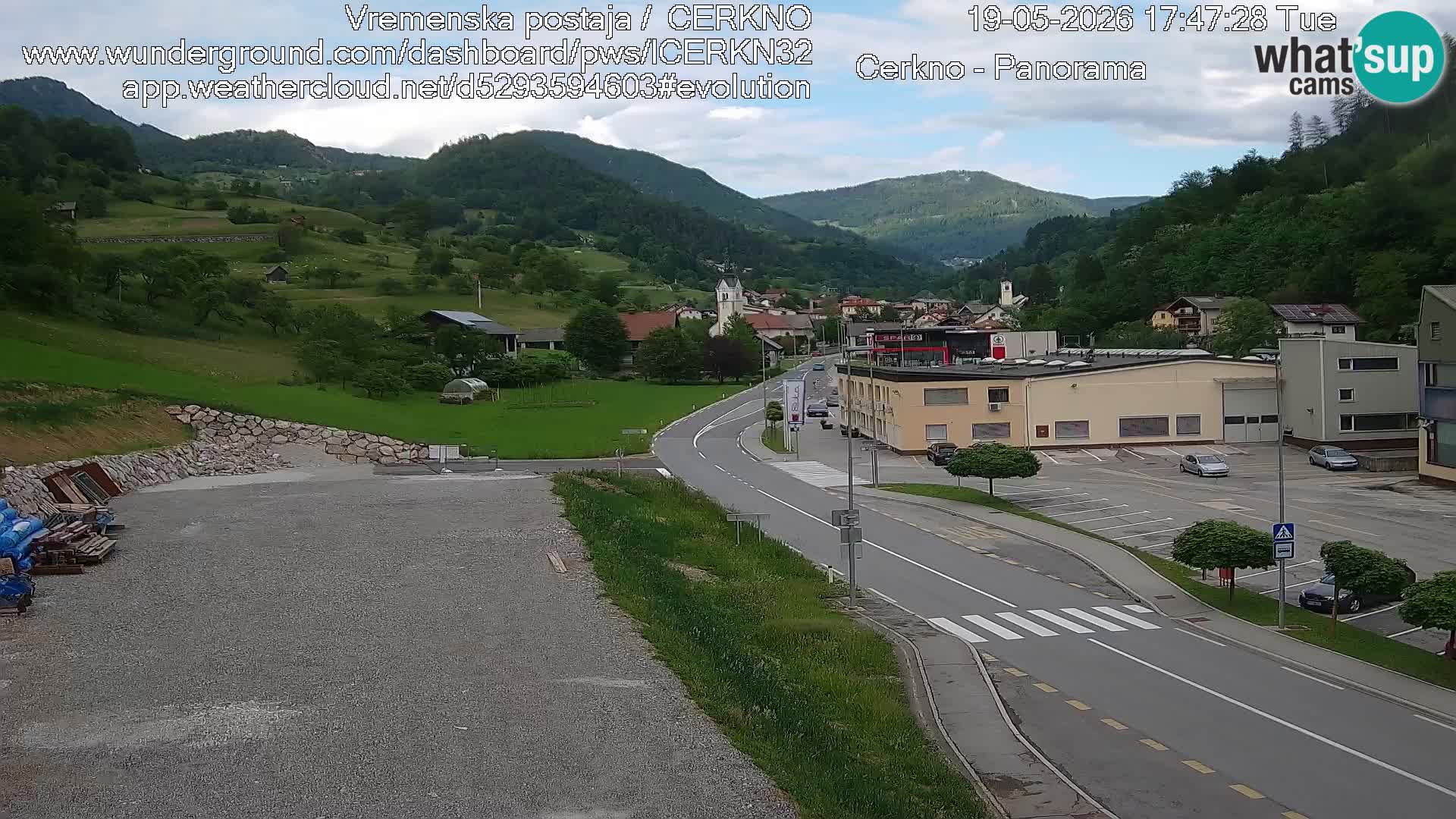 Cerkno entrada a la ciudad Webcam en vivo