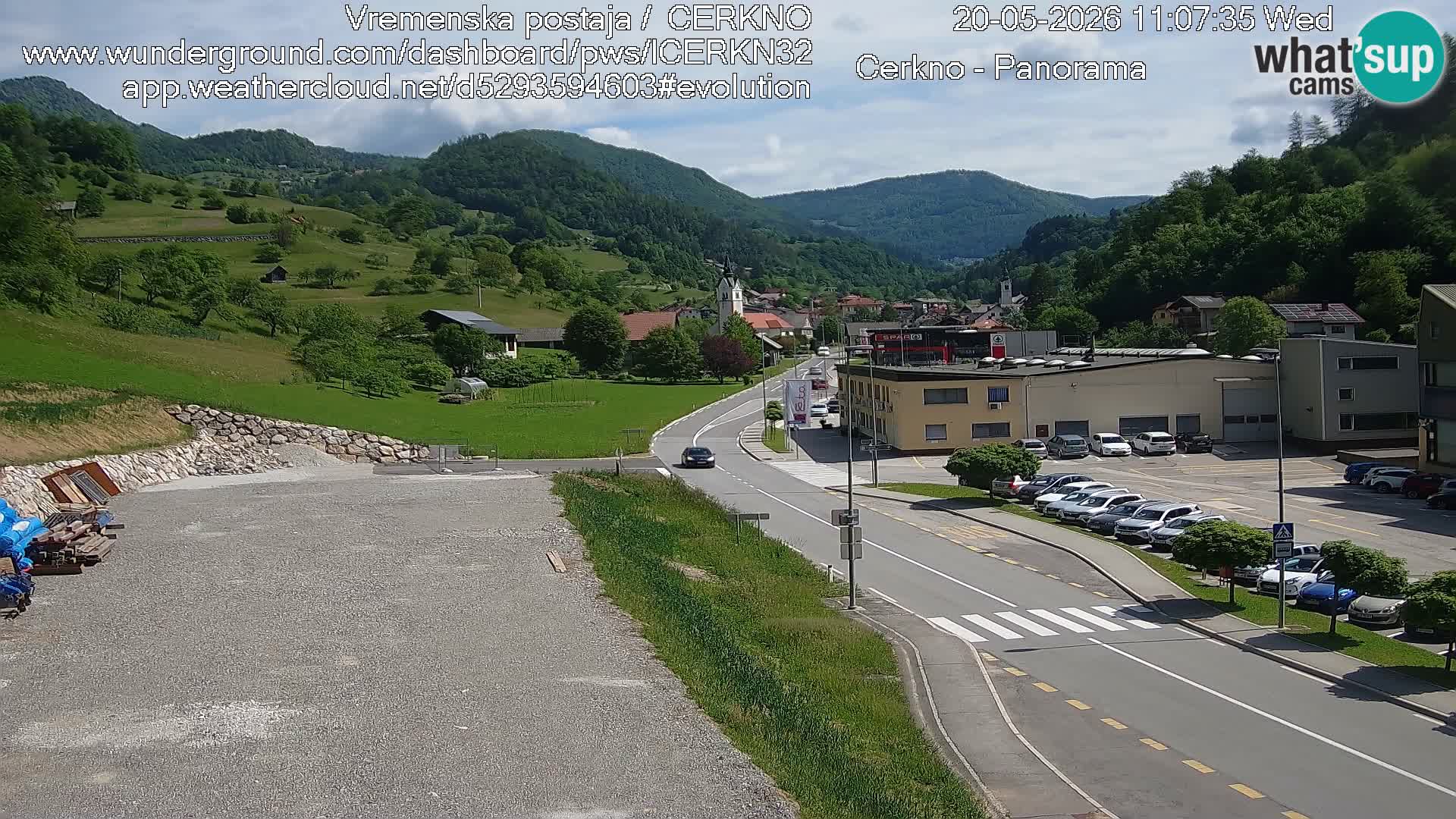 Cerkno entrada a la ciudad Webcam en vivo