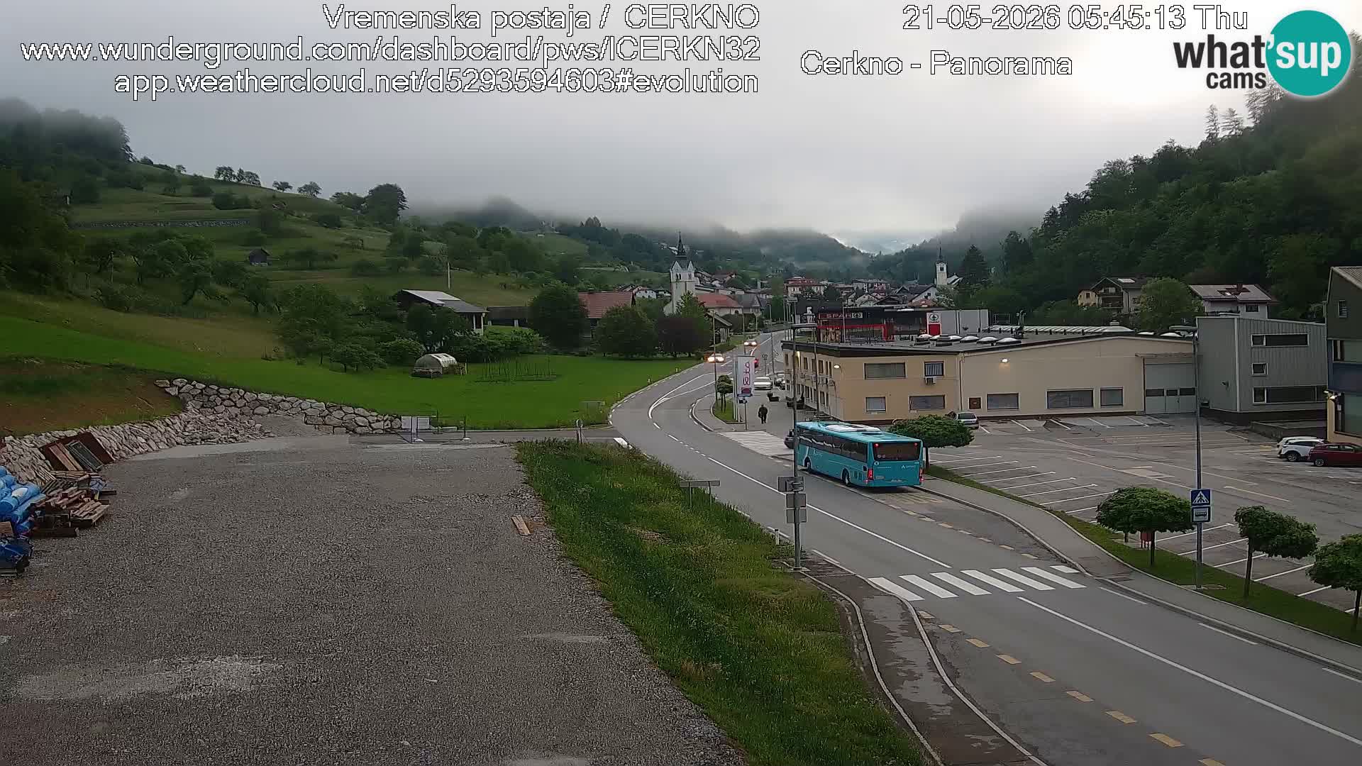 Webcam en direct – Entrée de la ville de Cerkno