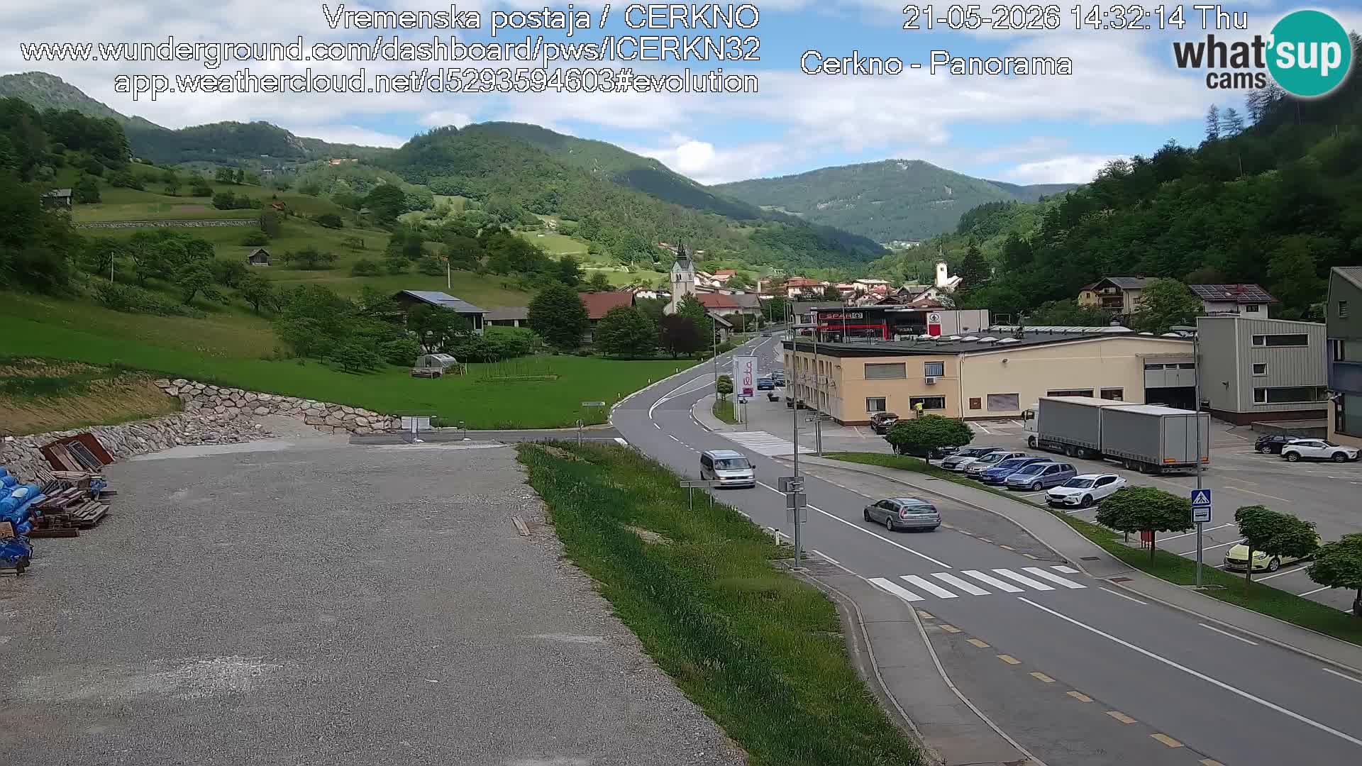 Cerkno entrada a la ciudad Webcam en vivo