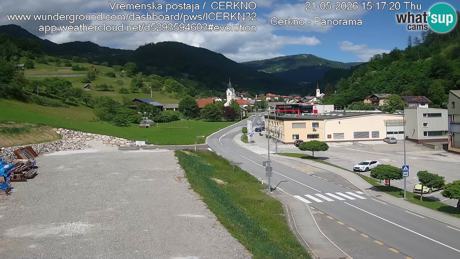 Cerkno entrada a la ciudad Webcam en vivo