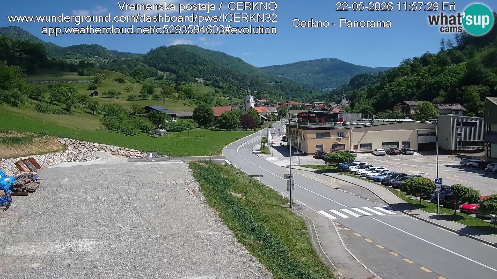 Webcam en direct – Entrée de la ville de Cerkno