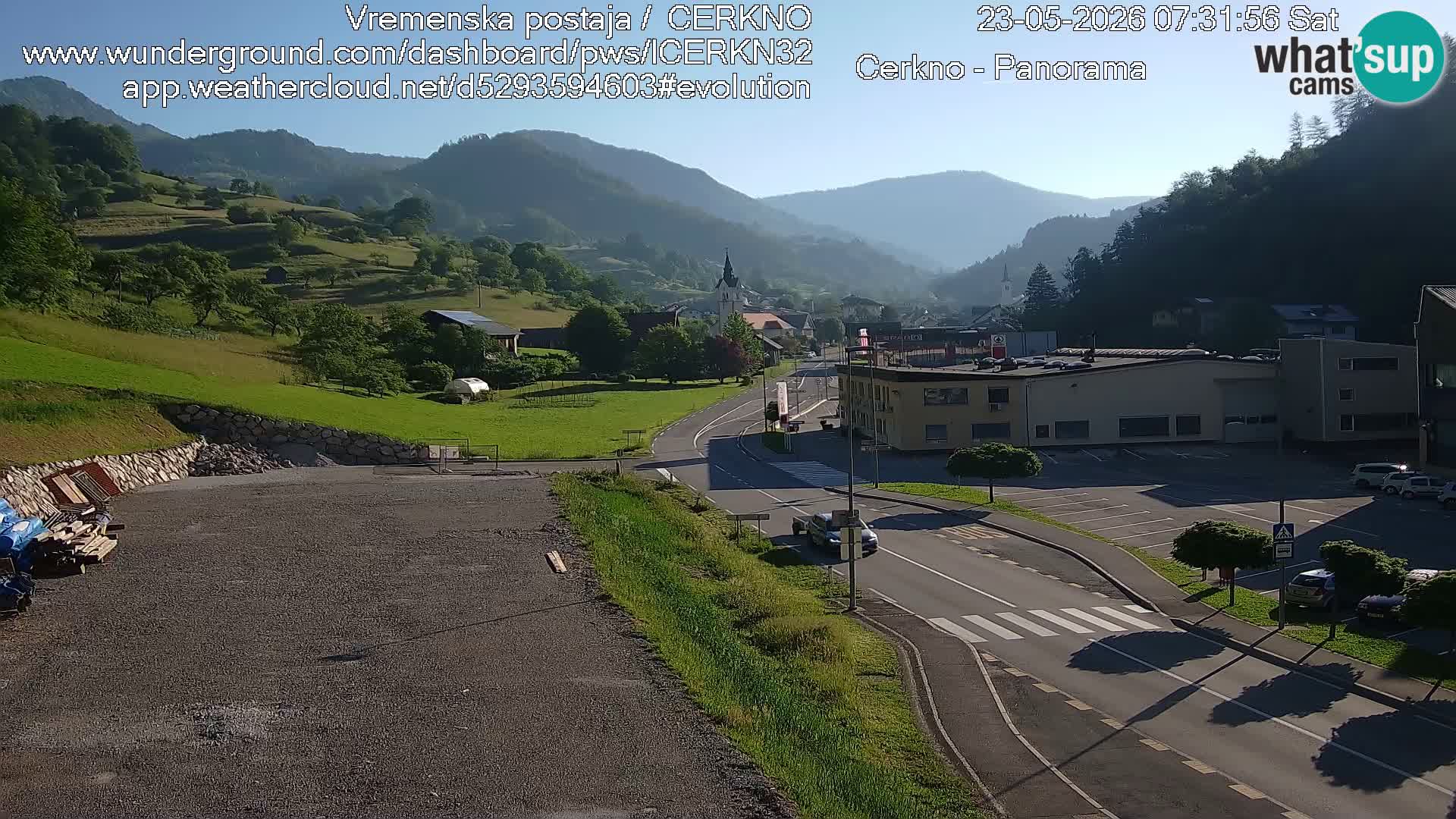 Webcam en direct – Entrée de la ville de Cerkno