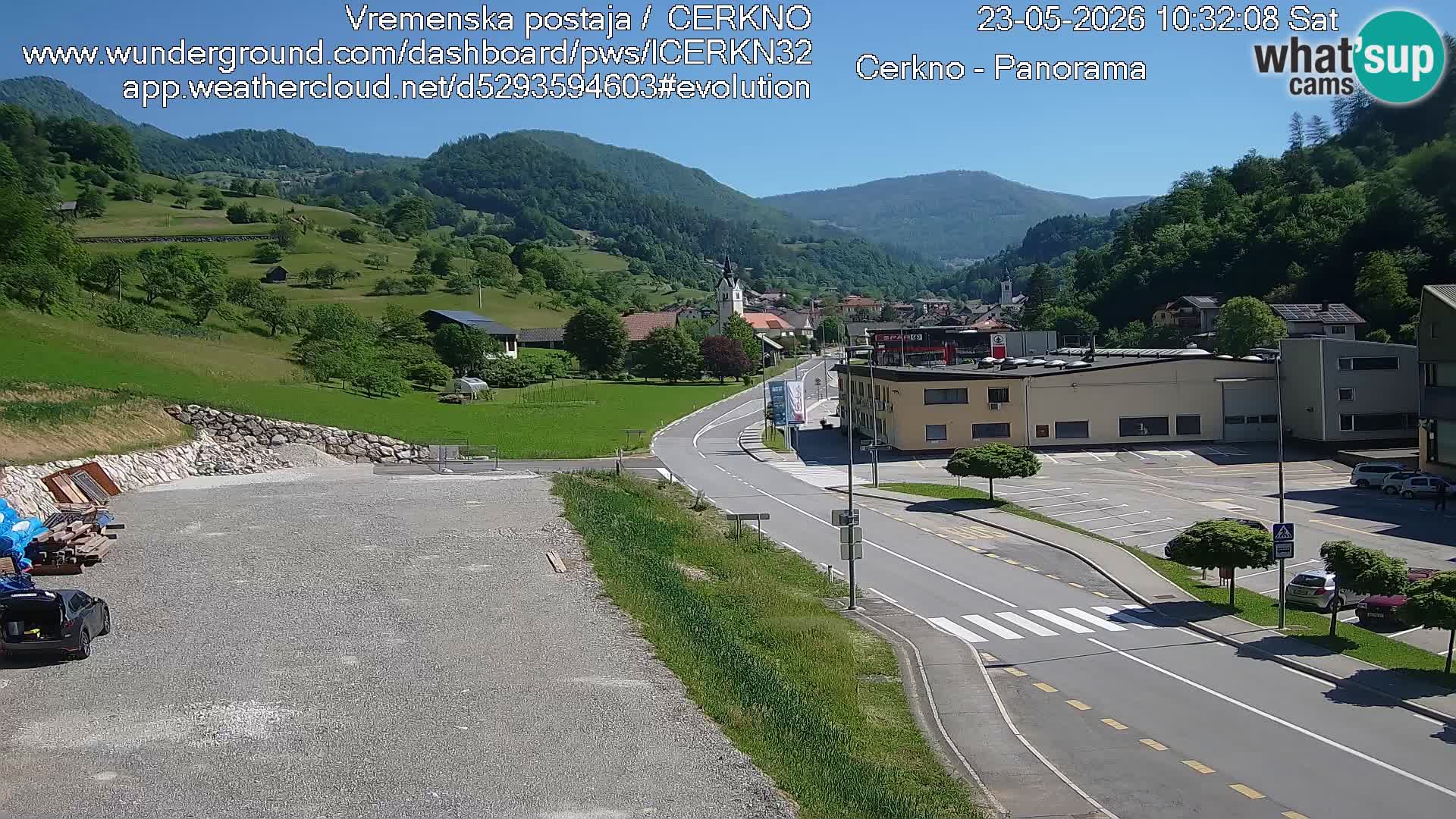 Webcam en direct – Entrée de la ville de Cerkno