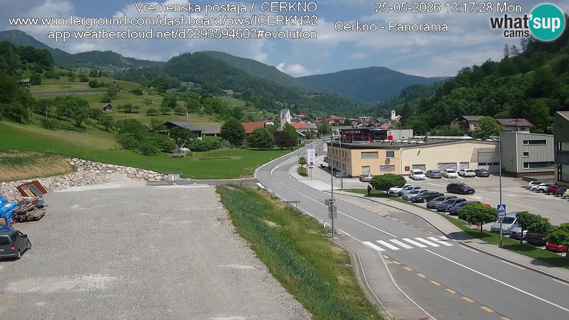 Cerkno entrada a la ciudad Webcam en vivo