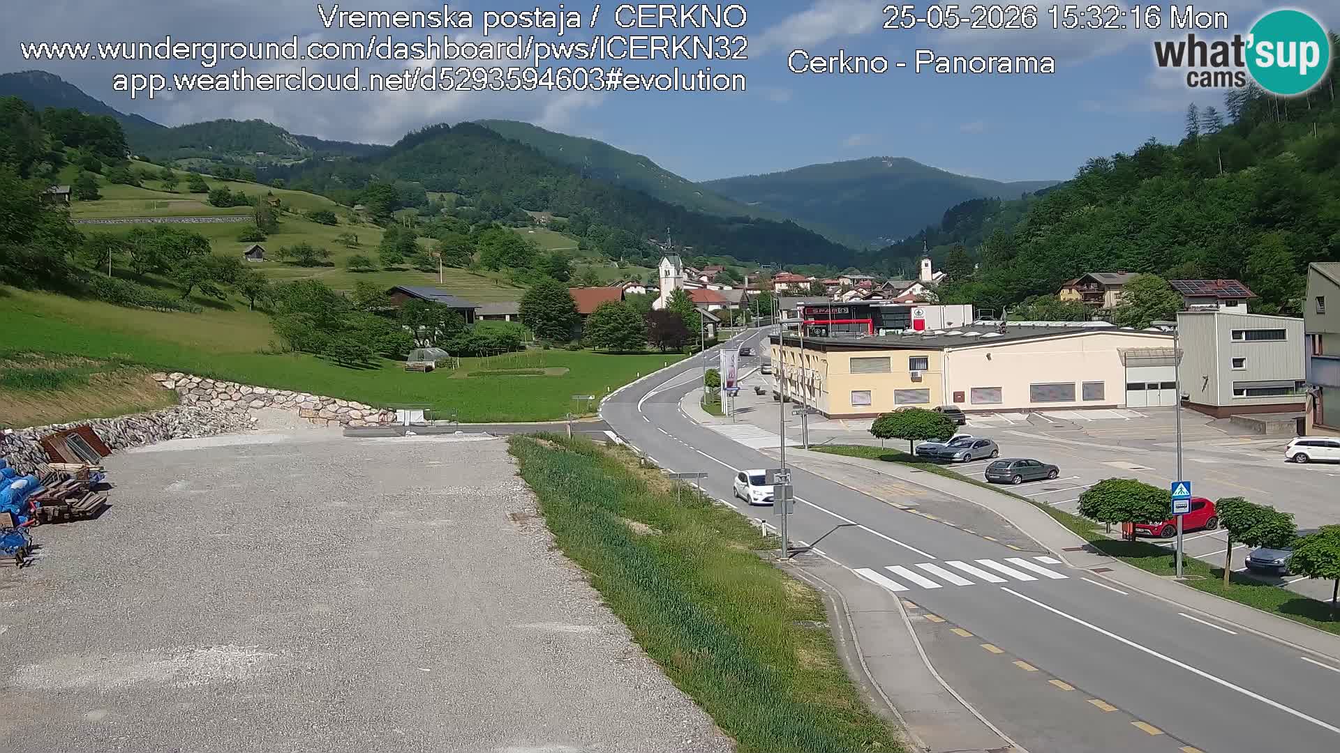 Cerkno city entrance Live Webcam