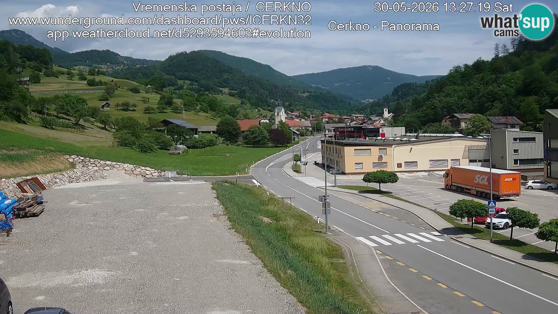 Cerkno entrada a la ciudad Webcam en vivo
