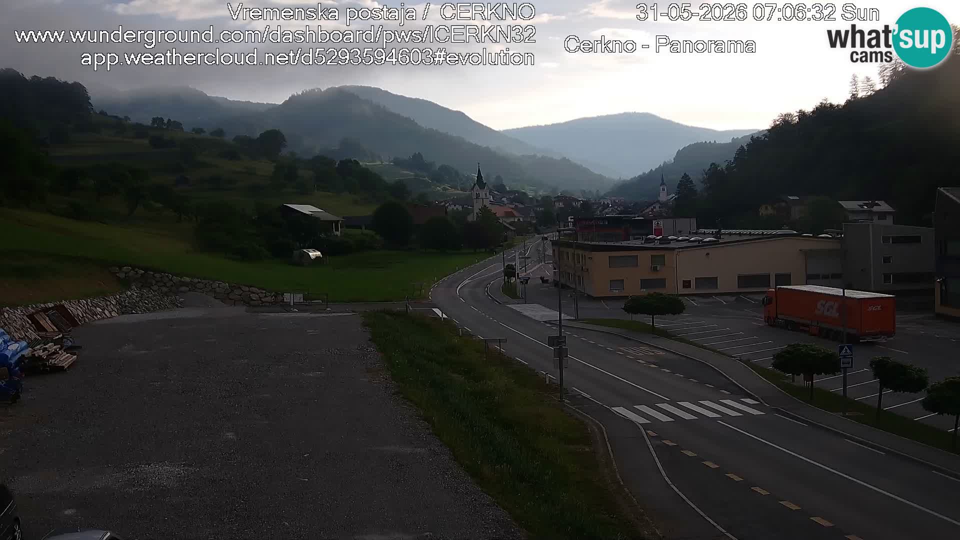 Cerkno entrada a la ciudad Webcam en vivo