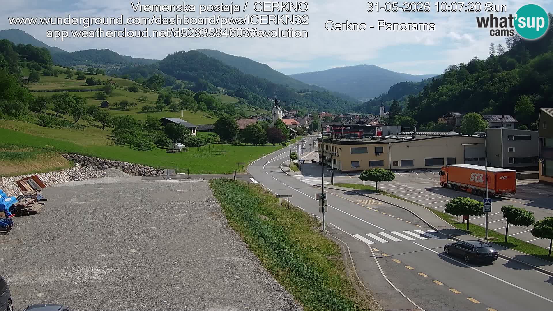 Cerkno city entrance Live Webcam