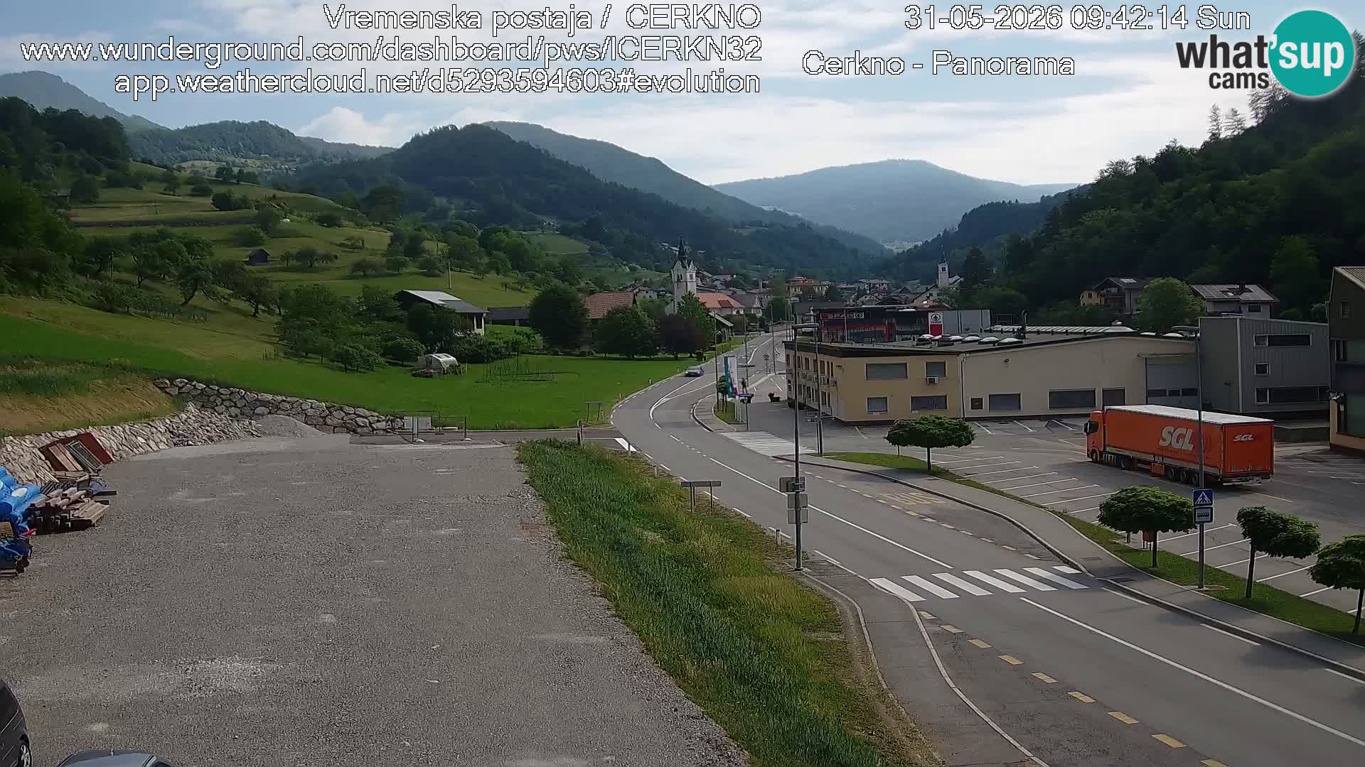 Cerkno city entrance Live Webcam