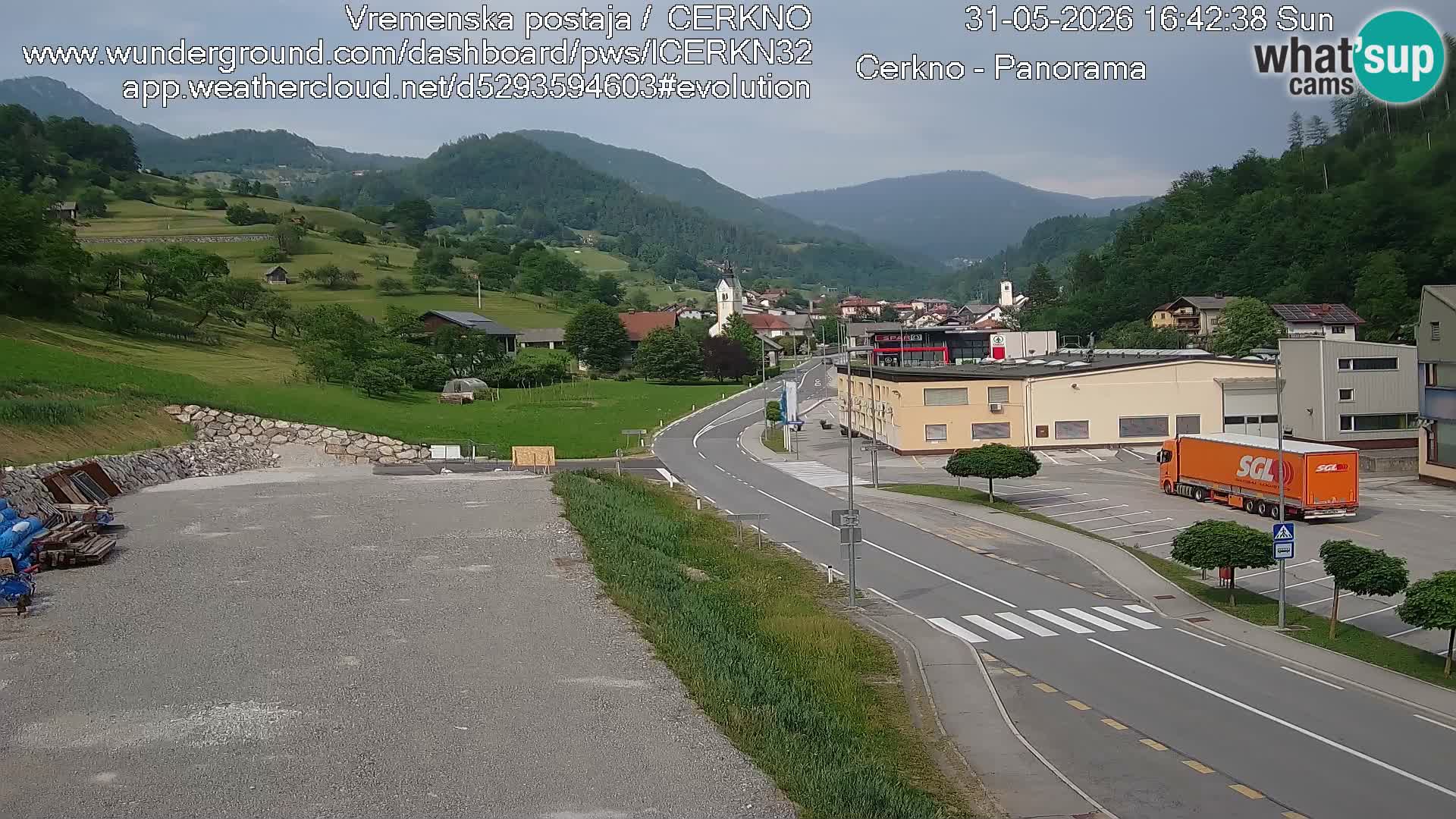 Cerkno city entrance Live Webcam