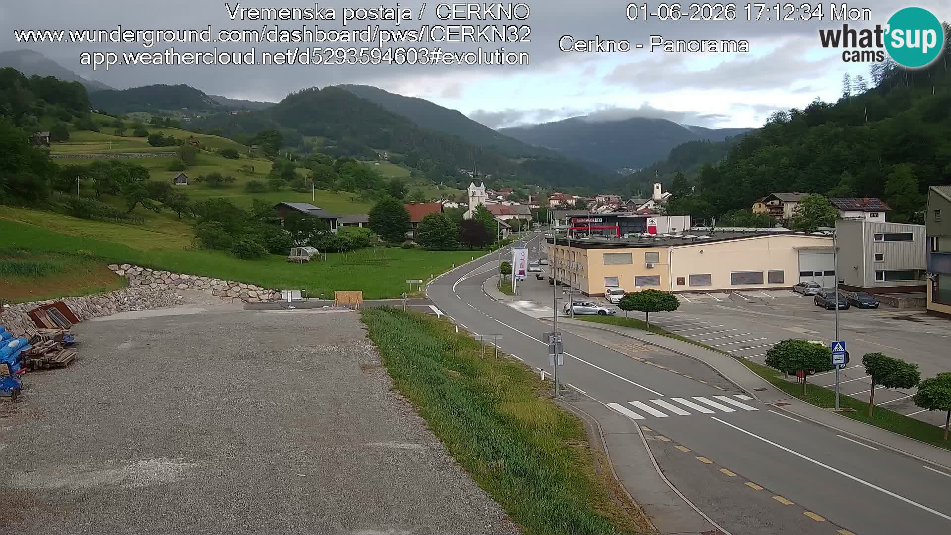 Webcam en direct – Entrée de la ville de Cerkno