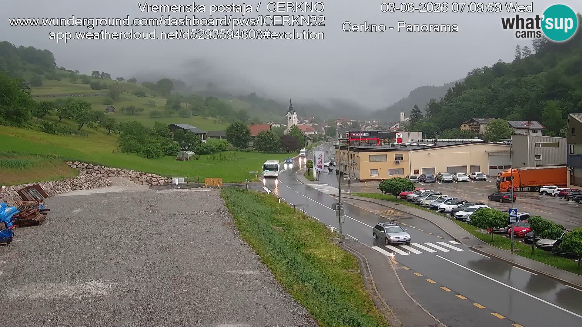 Cerkno entrada a la ciudad Webcam en vivo