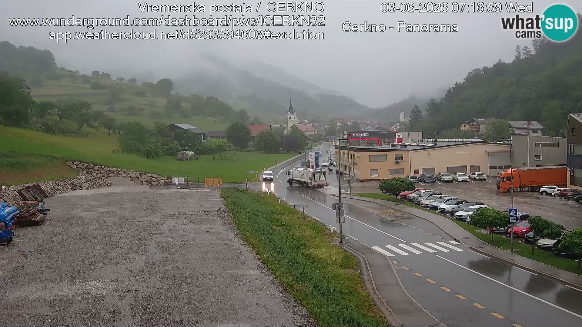Webcam en direct – Entrée de la ville de Cerkno
