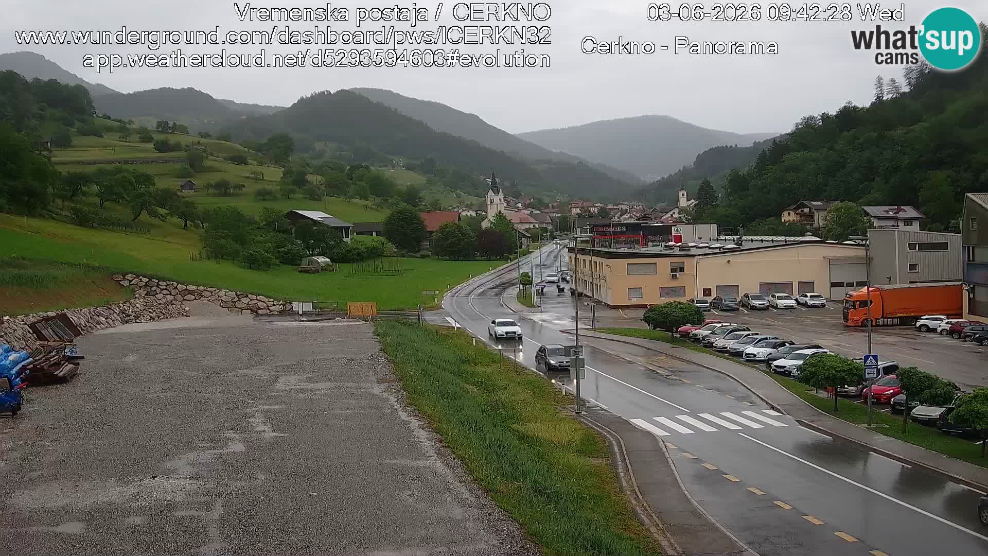 Webcam en direct – Entrée de la ville de Cerkno