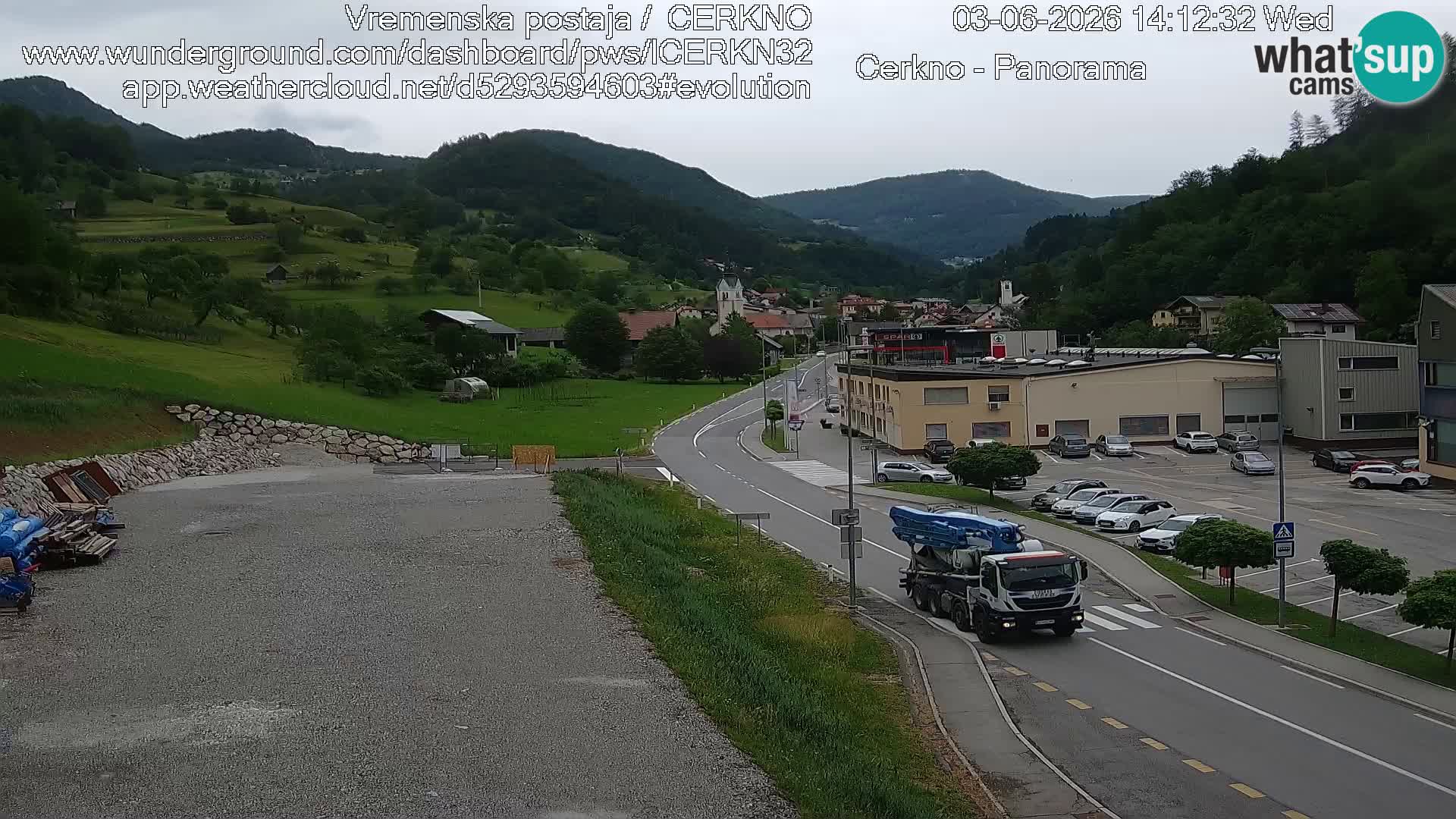 Cerkno city entrance Live Webcam