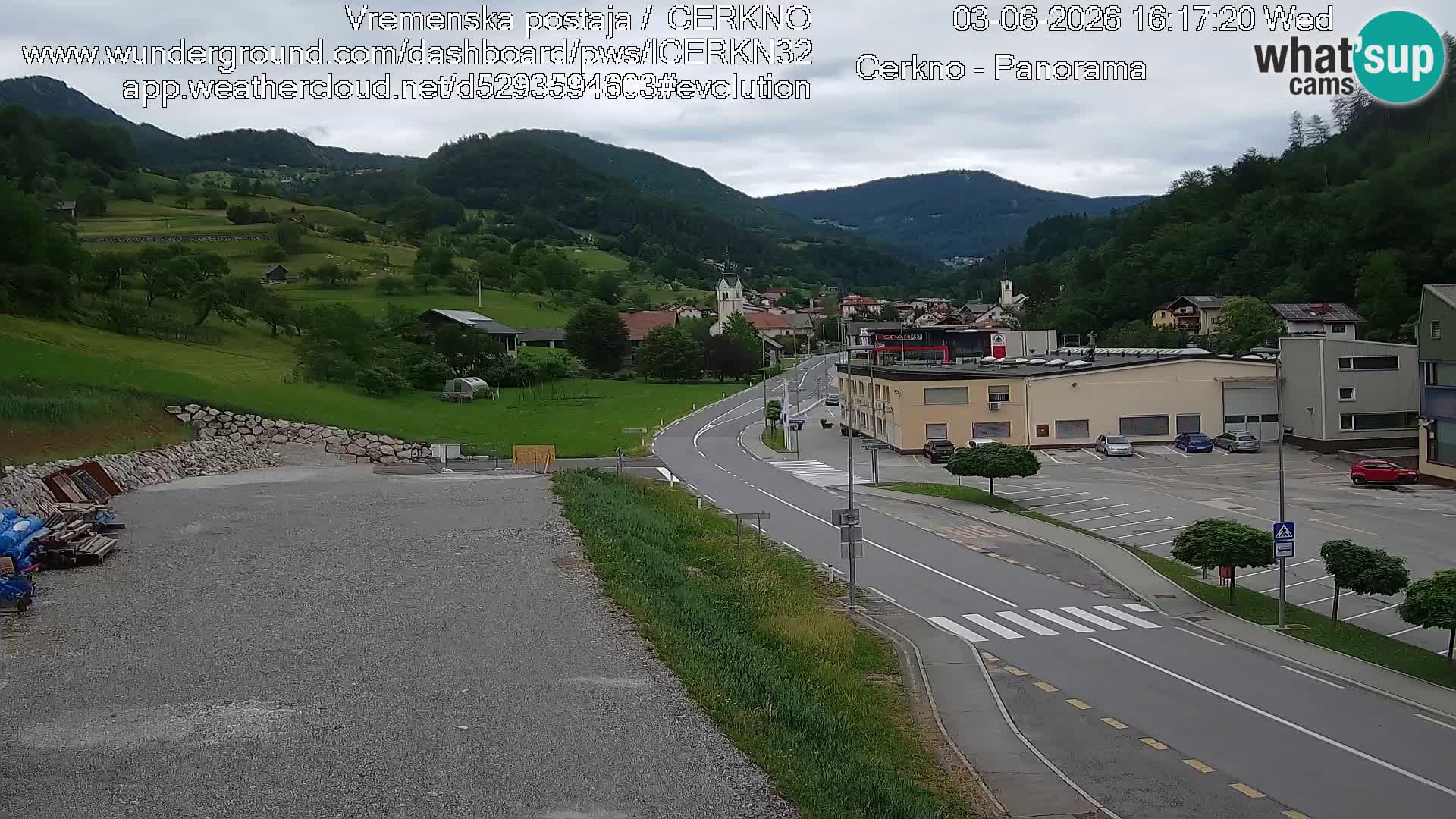 Cerkno entrada a la ciudad Webcam en vivo