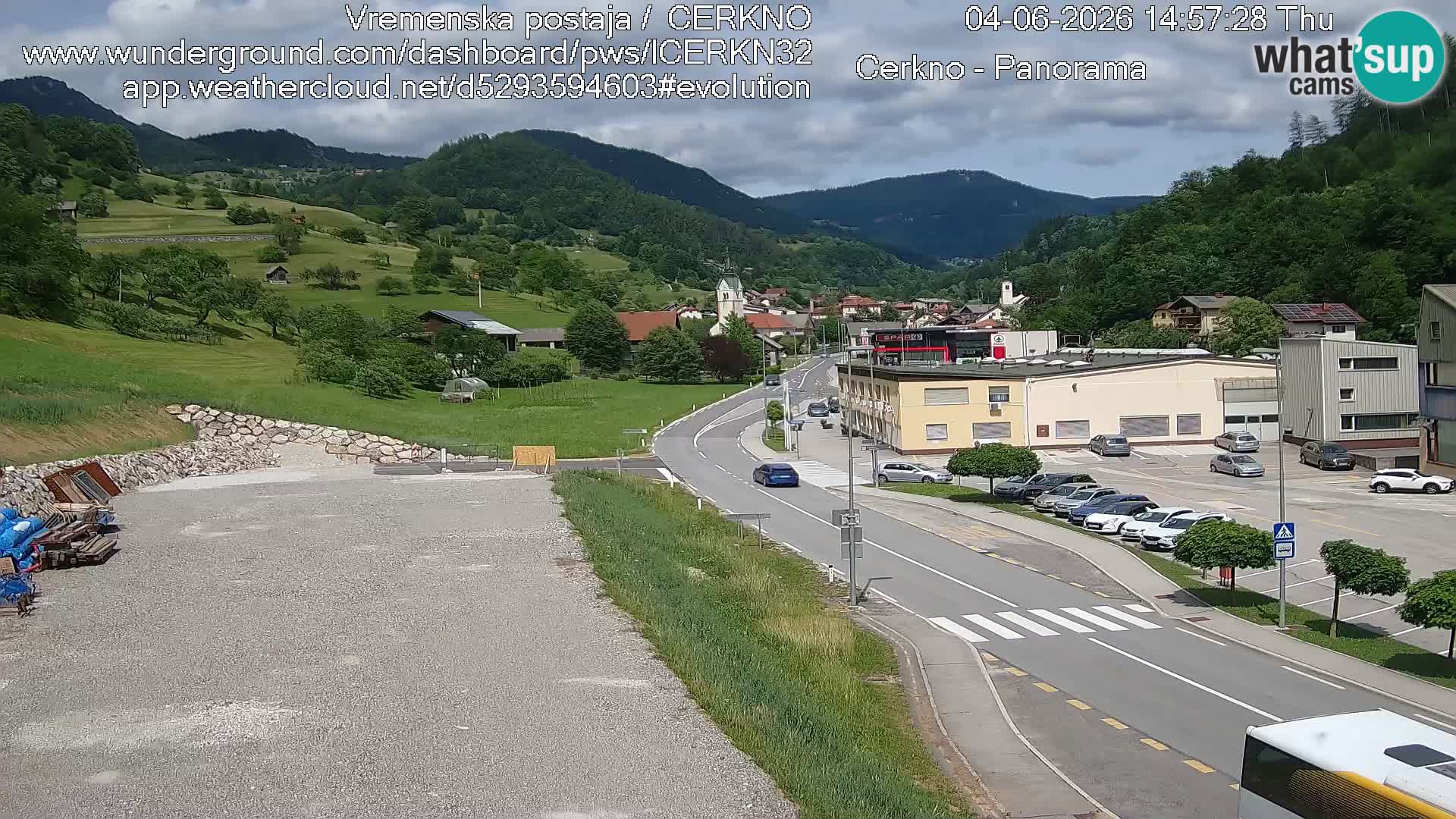 Webcam en direct – Entrée de la ville de Cerkno