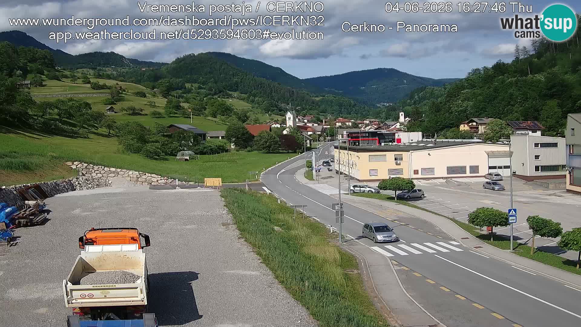 Webcam en direct – Entrée de la ville de Cerkno