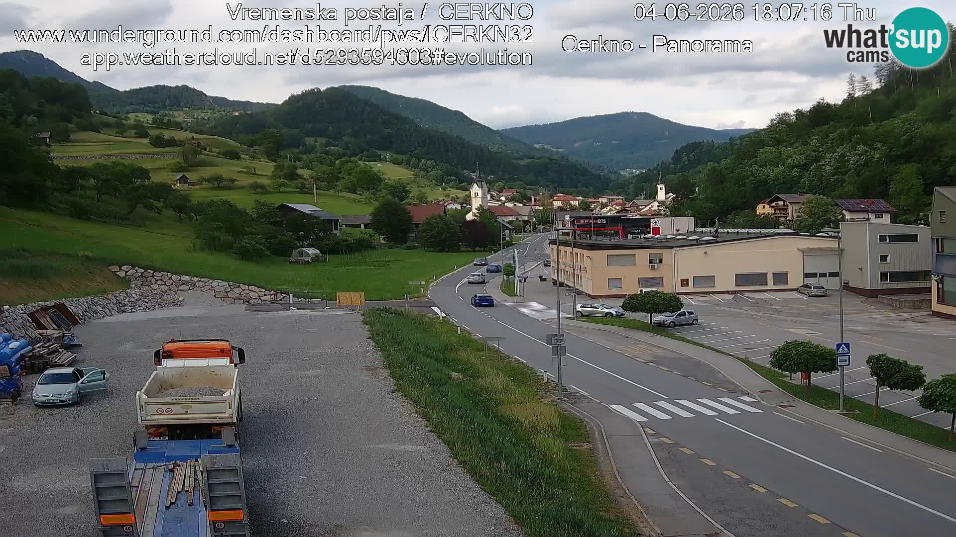 Webcam en direct – Entrée de la ville de Cerkno