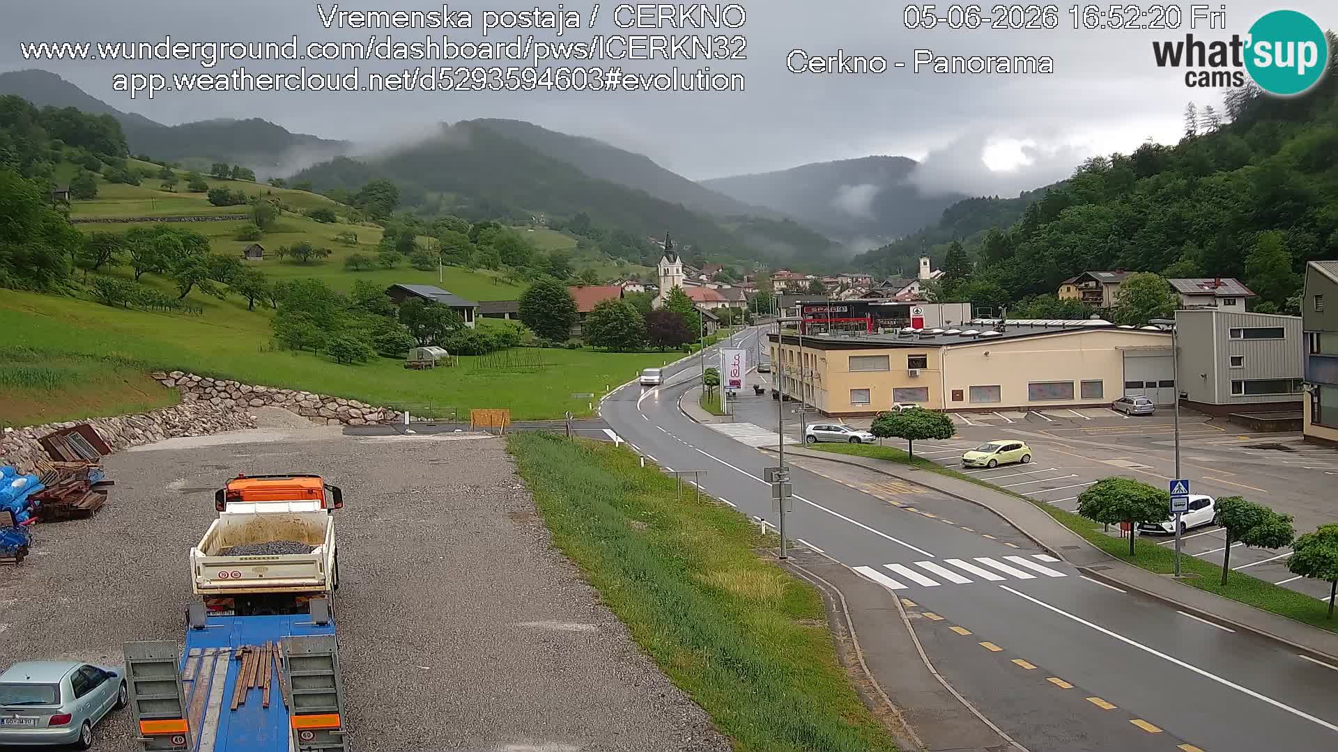 Cerkno city entrance Live Webcam