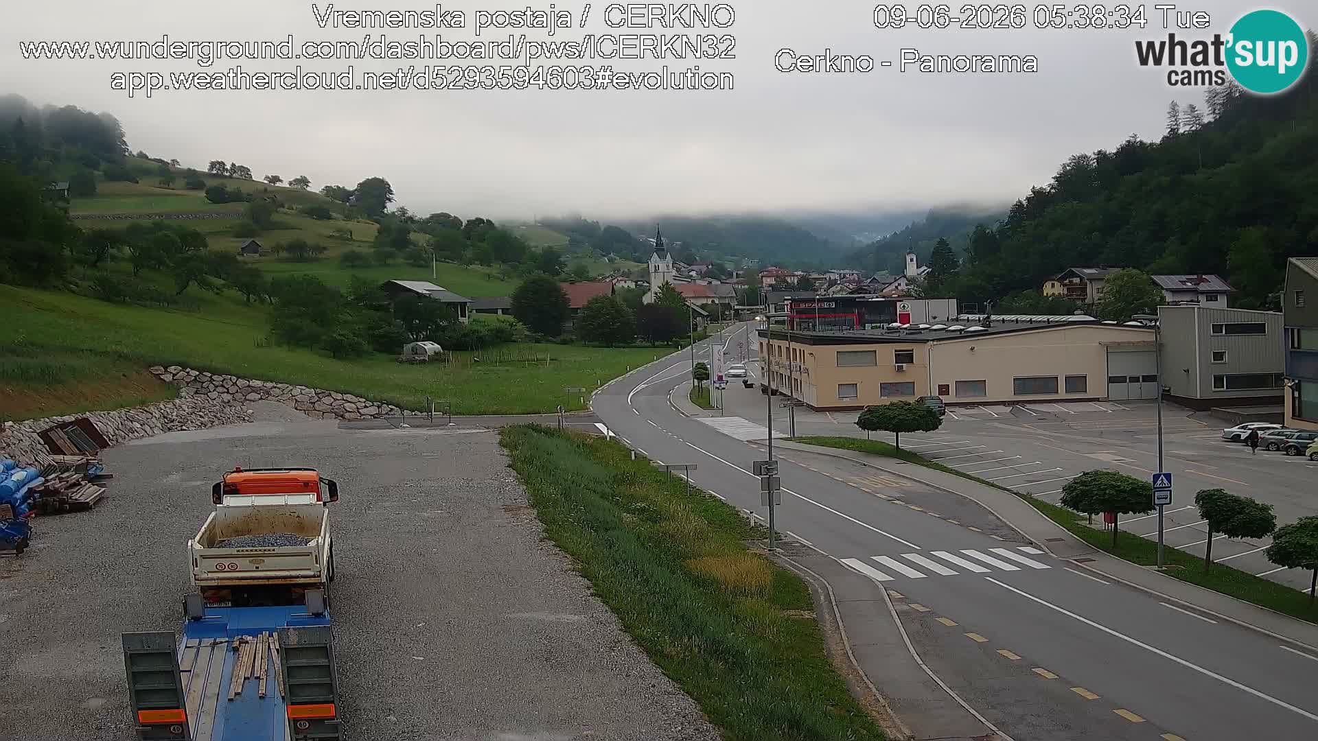 Cerkno entrada a la ciudad Webcam en vivo