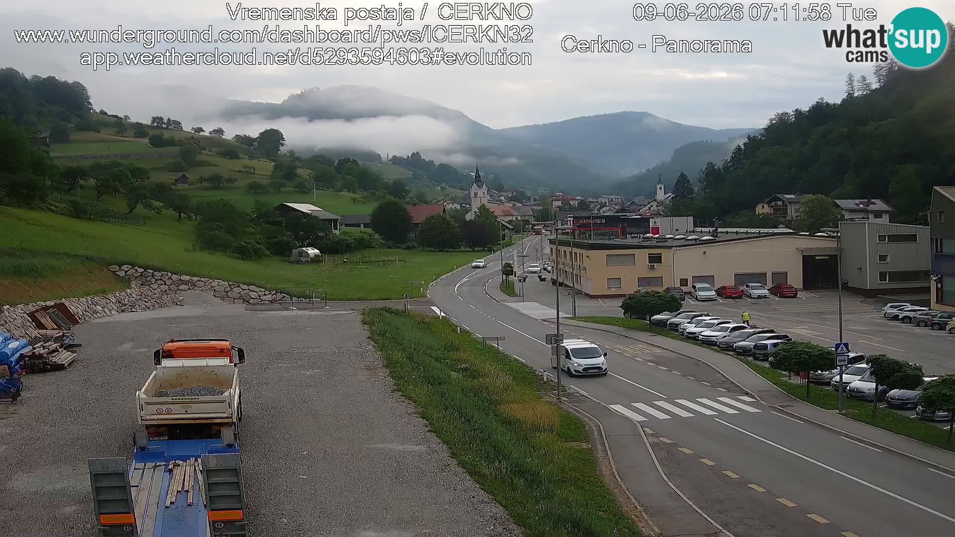Webcam en direct – Entrée de la ville de Cerkno
