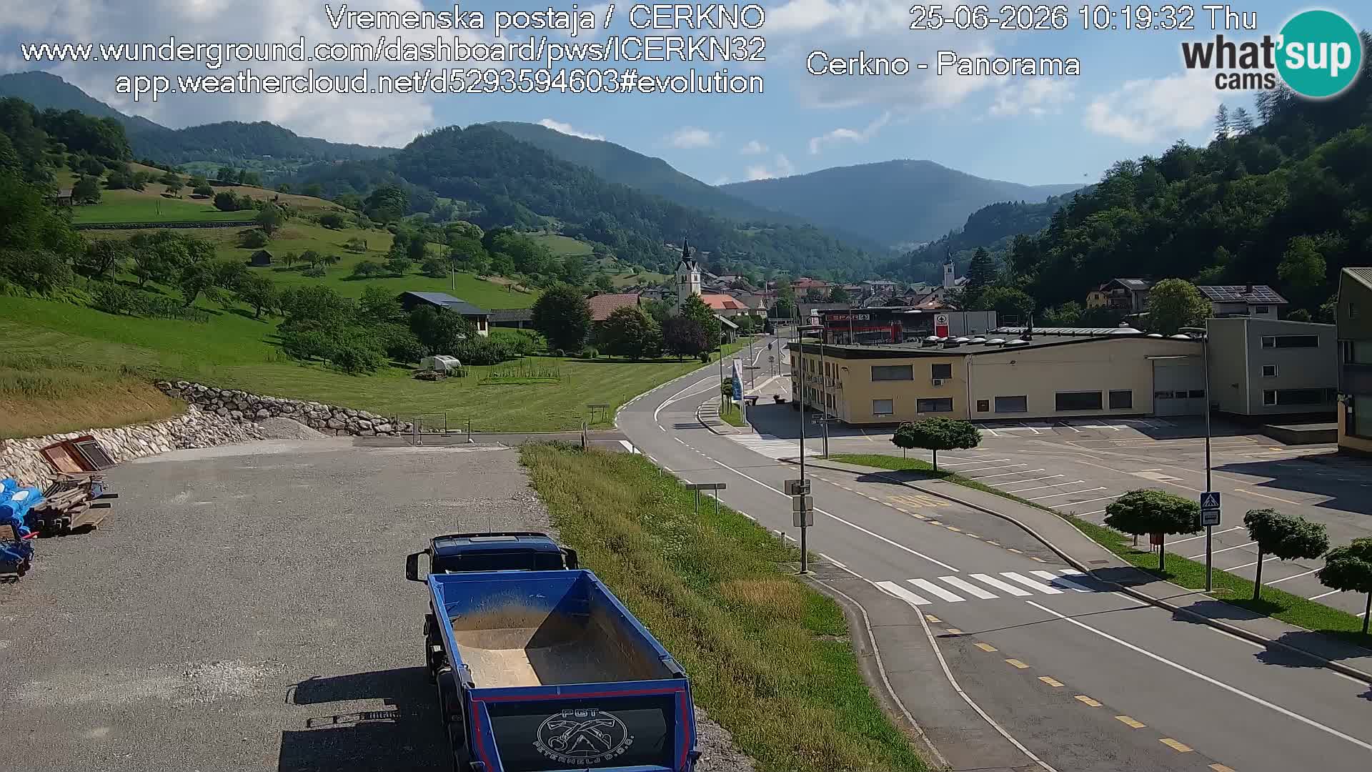 Cerkno city entrance Live Webcam