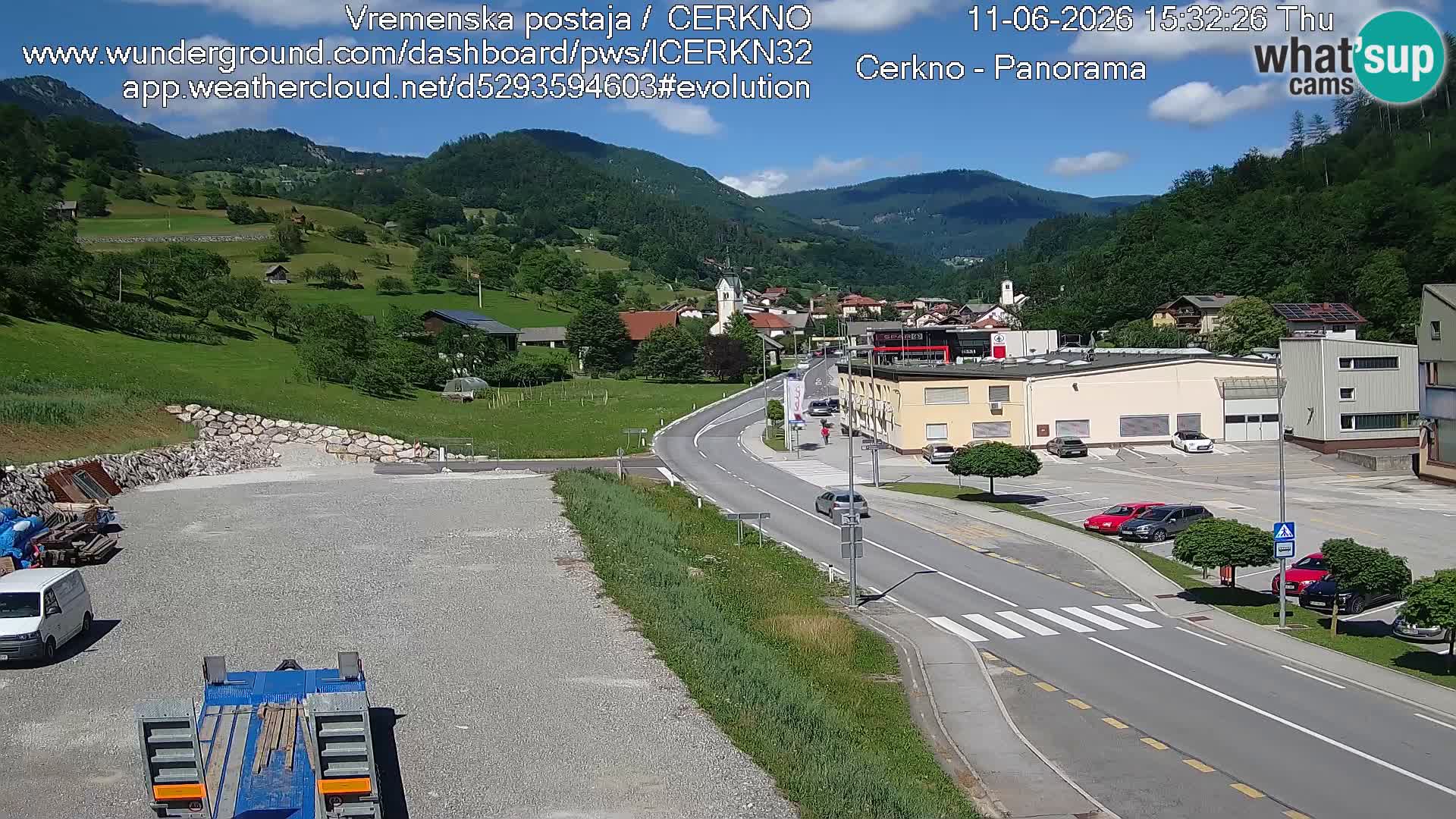 Webcam en direct – Entrée de la ville de Cerkno