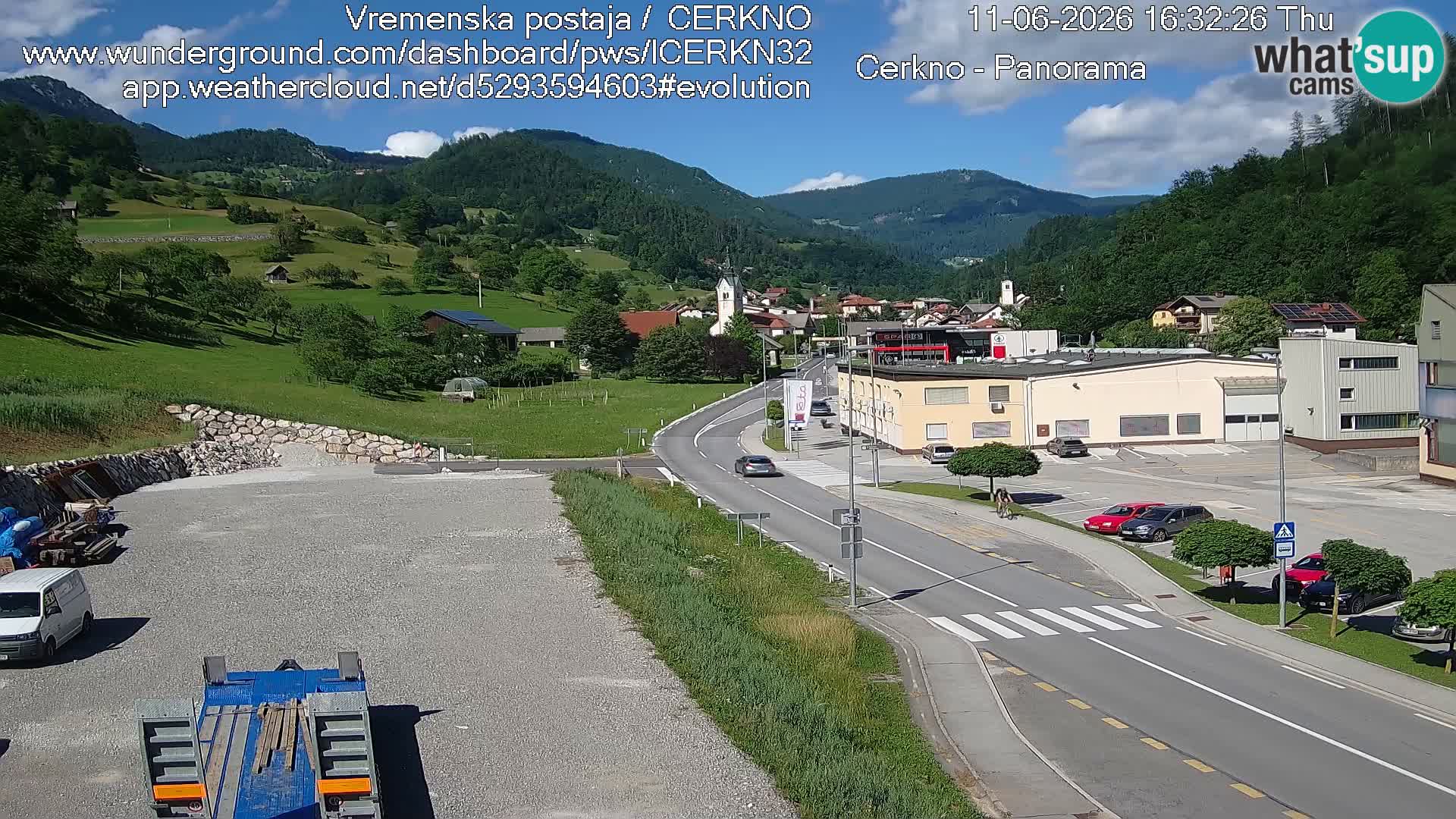 Webcam en direct – Entrée de la ville de Cerkno