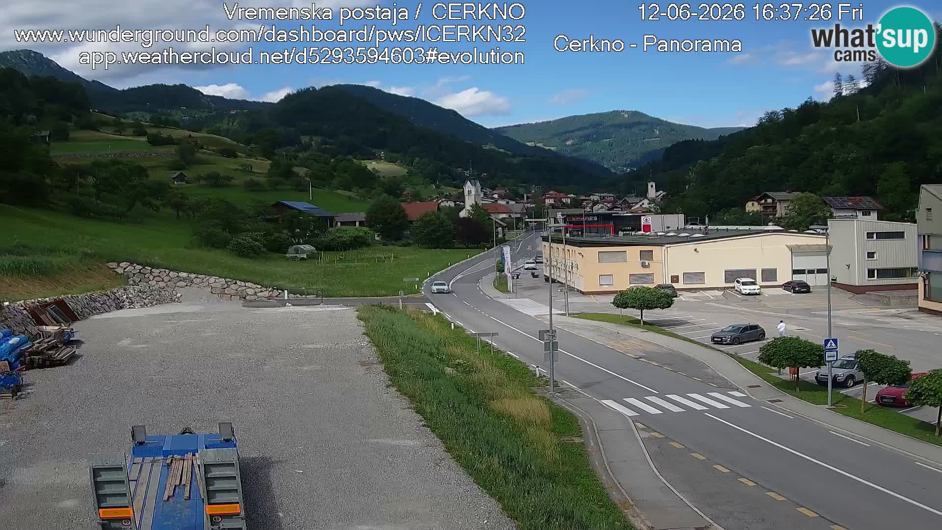 Webcam en direct – Entrée de la ville de Cerkno