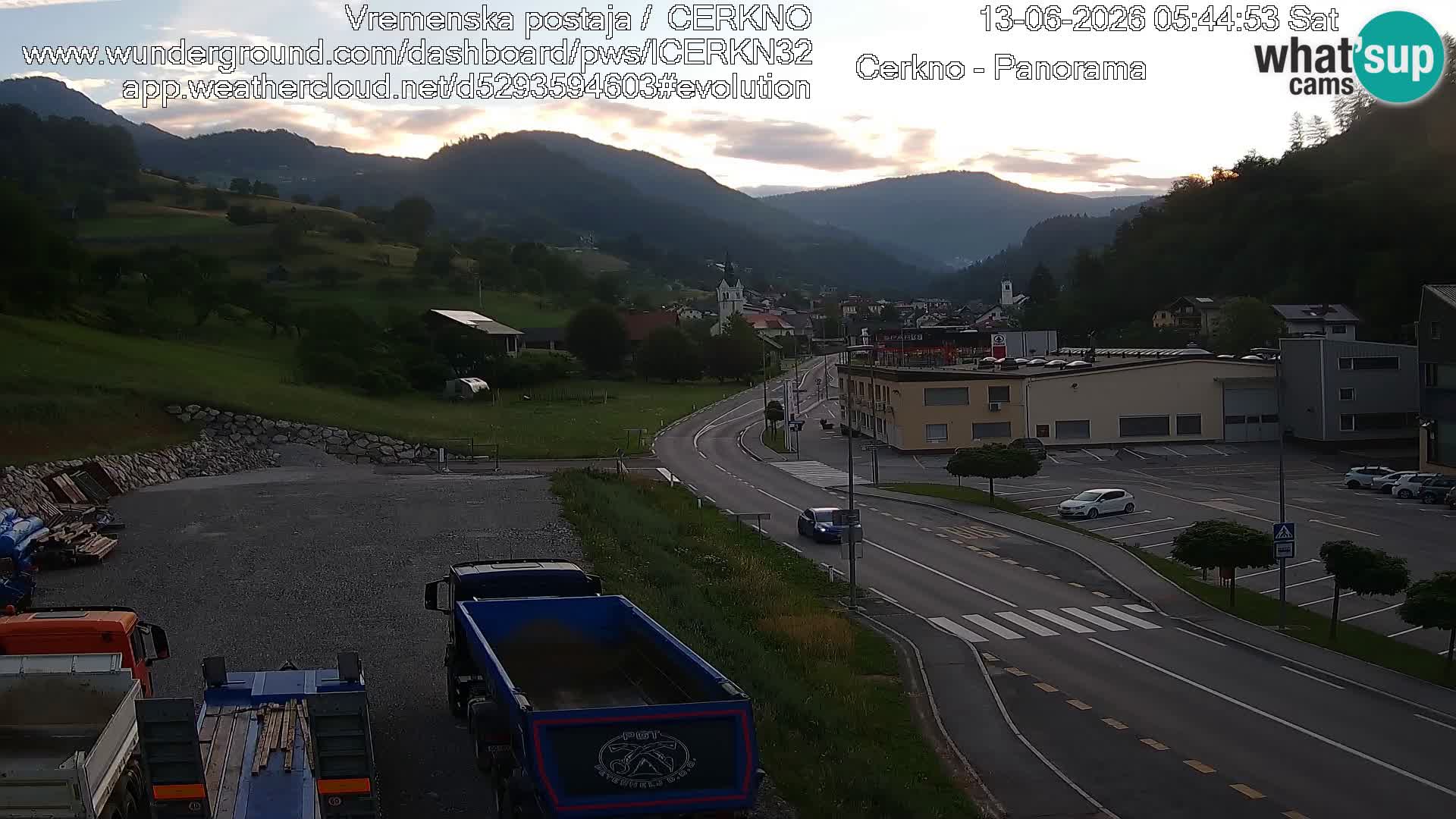 Webcam en direct – Entrée de la ville de Cerkno