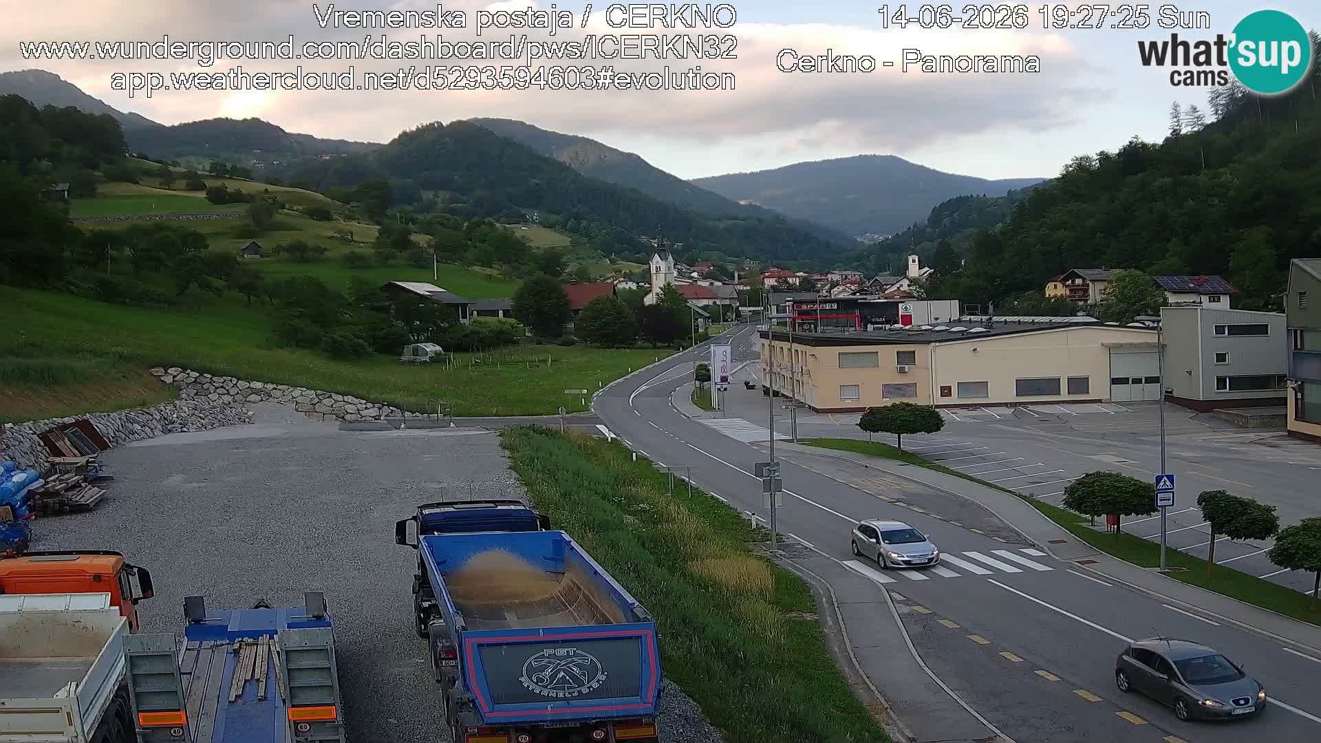 Cerkno entrada a la ciudad Webcam en vivo