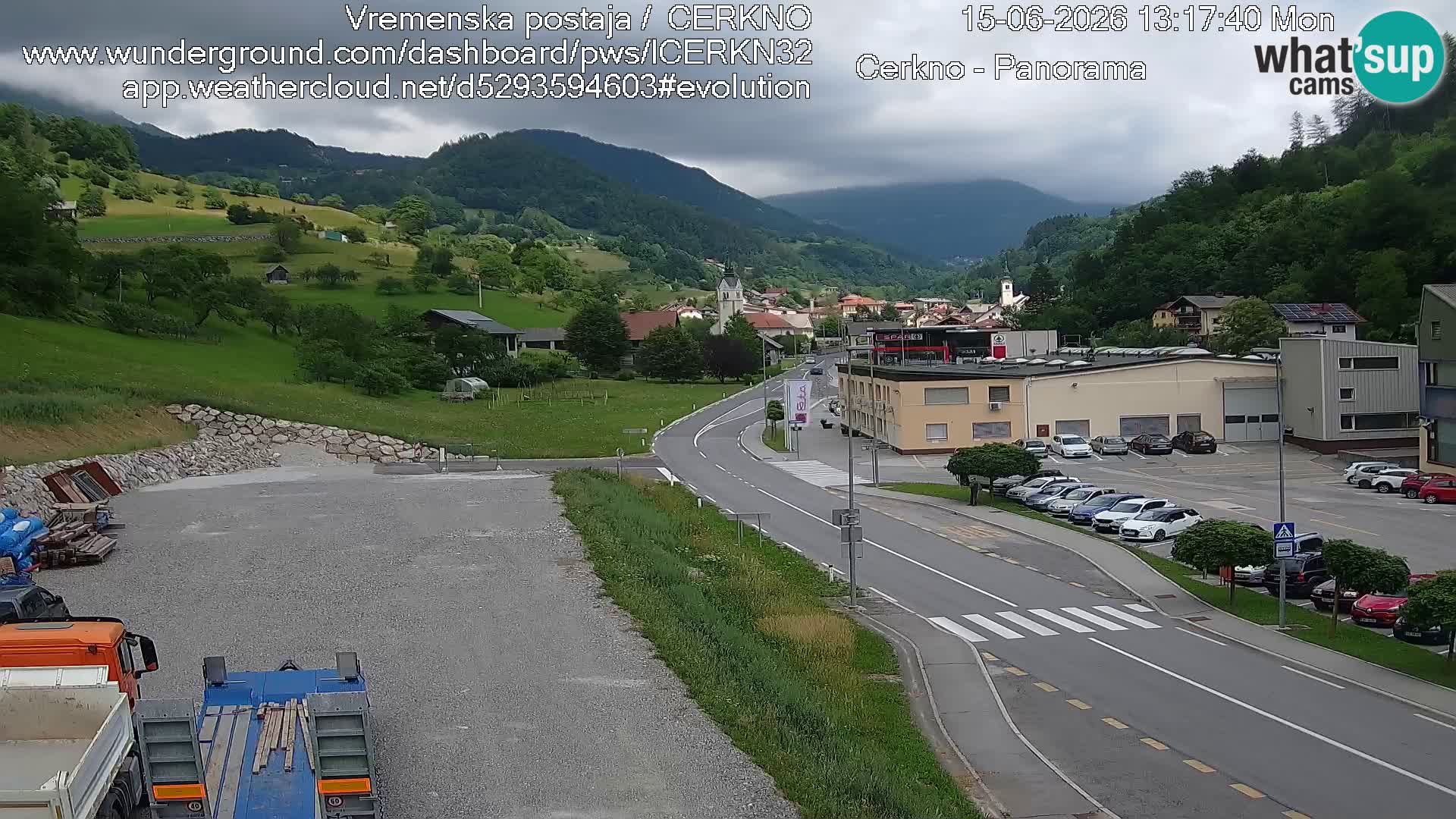 Cerkno entrada a la ciudad Webcam en vivo