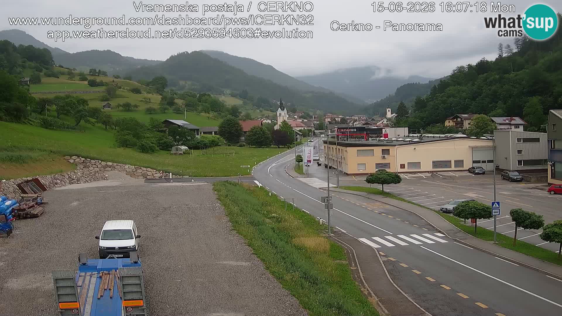 Cerkno entrada a la ciudad Webcam en vivo