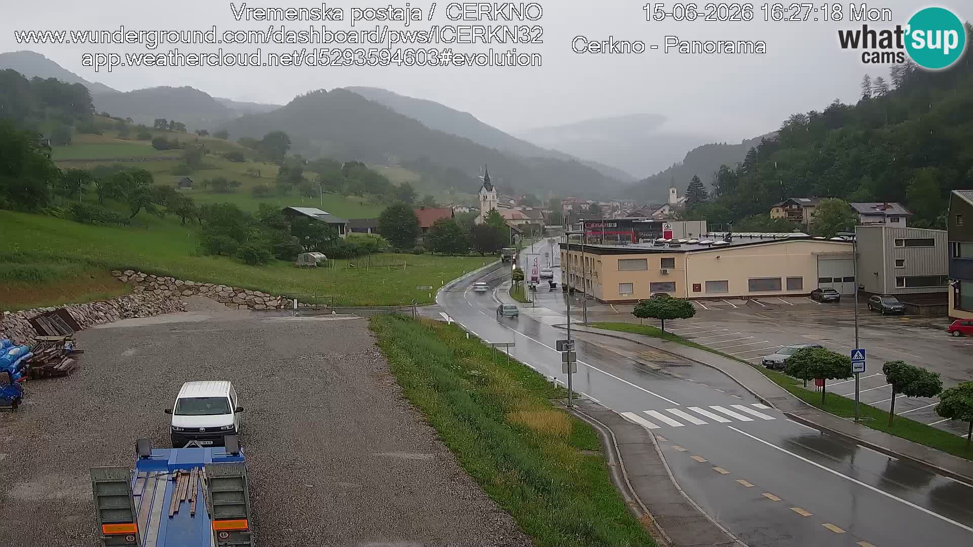 Cerkno city entrance Live Webcam