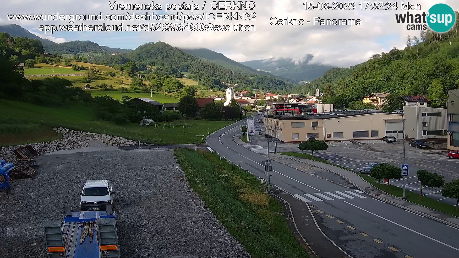 Cerkno entrada a la ciudad Webcam en vivo