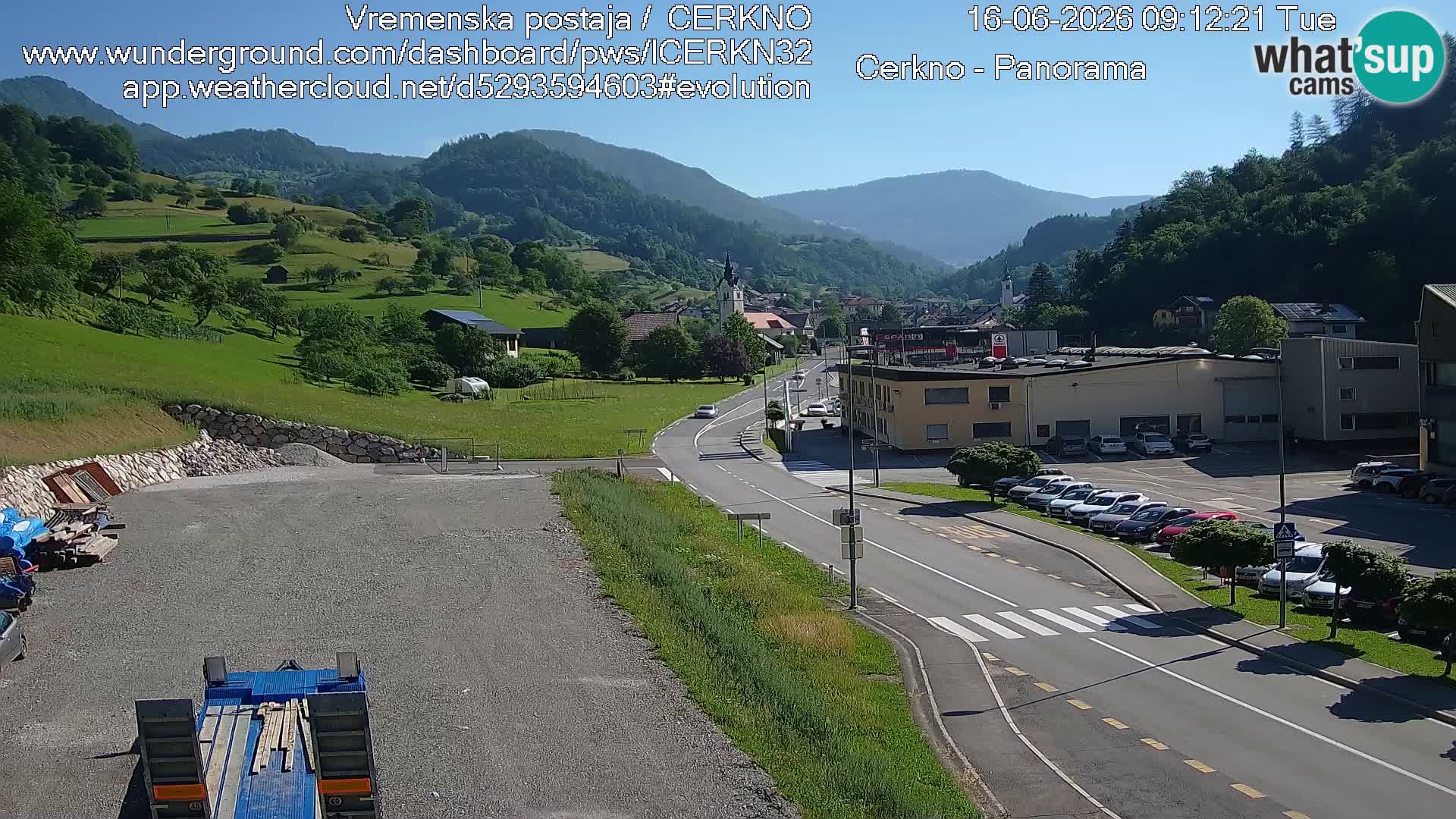 Webcam en direct – Entrée de la ville de Cerkno