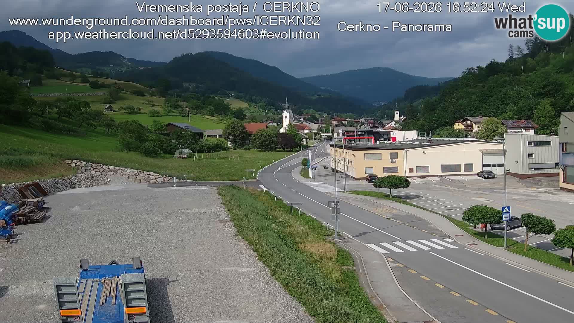 Webcam en direct – Entrée de la ville de Cerkno