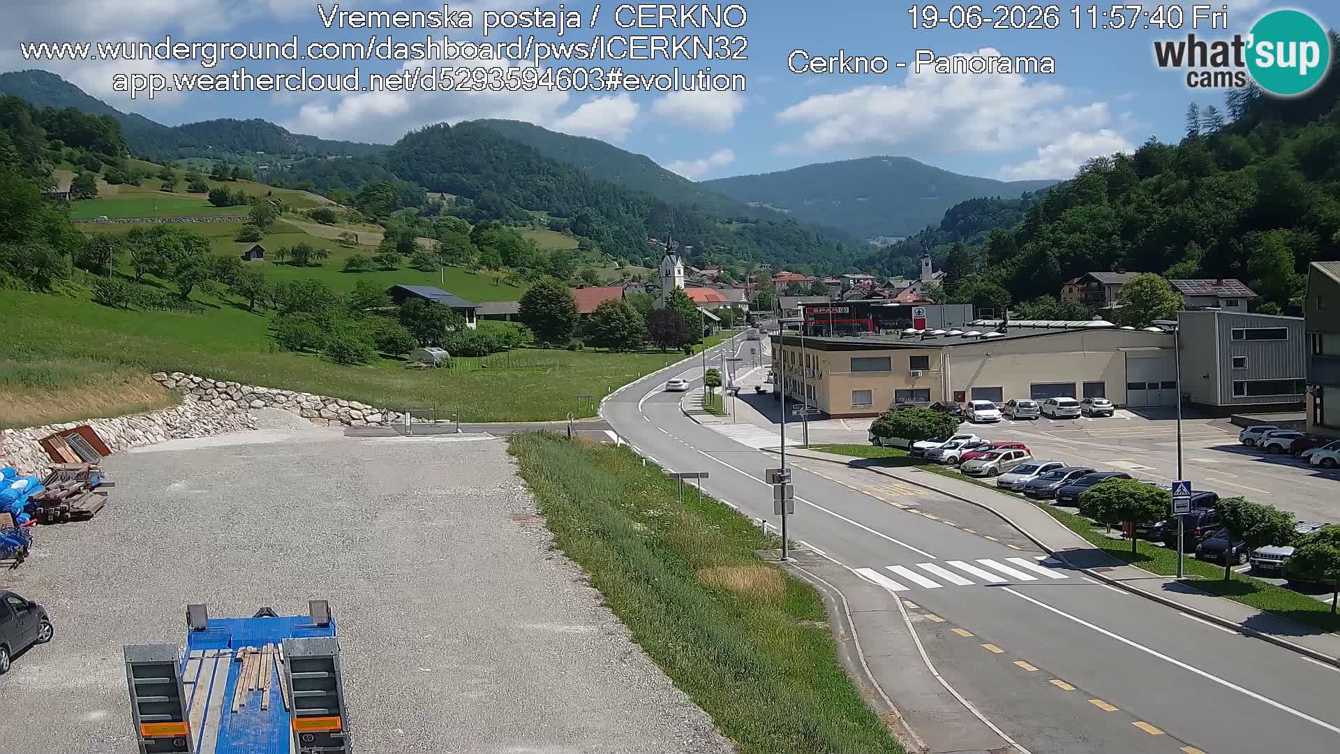 Webcam en direct – Entrée de la ville de Cerkno