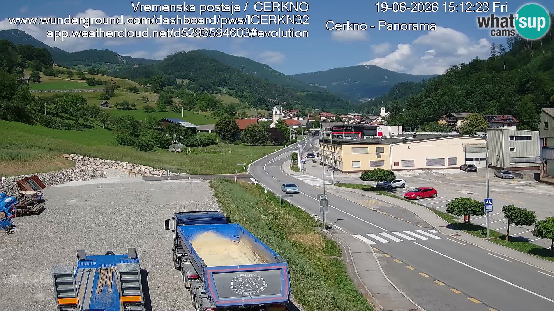 Webcam en direct – Entrée de la ville de Cerkno