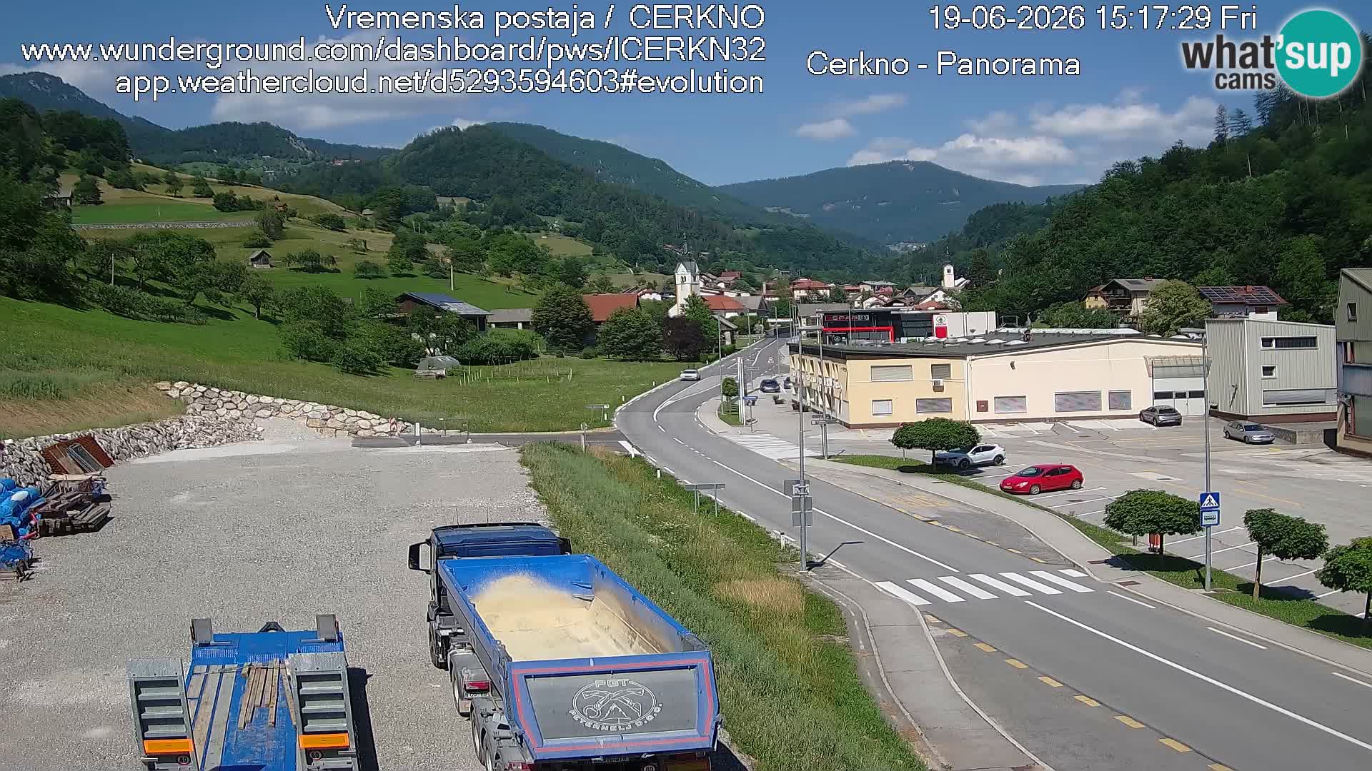 Webcam en direct – Entrée de la ville de Cerkno