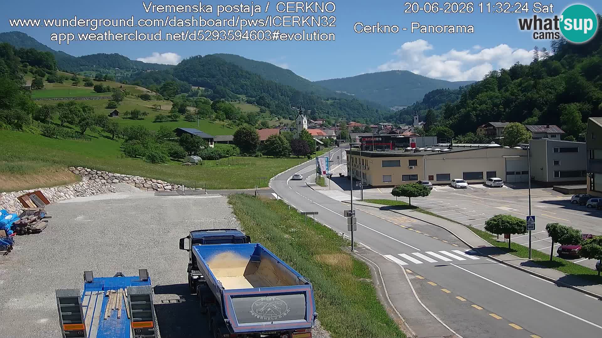 Cerkno entrada a la ciudad Webcam en vivo